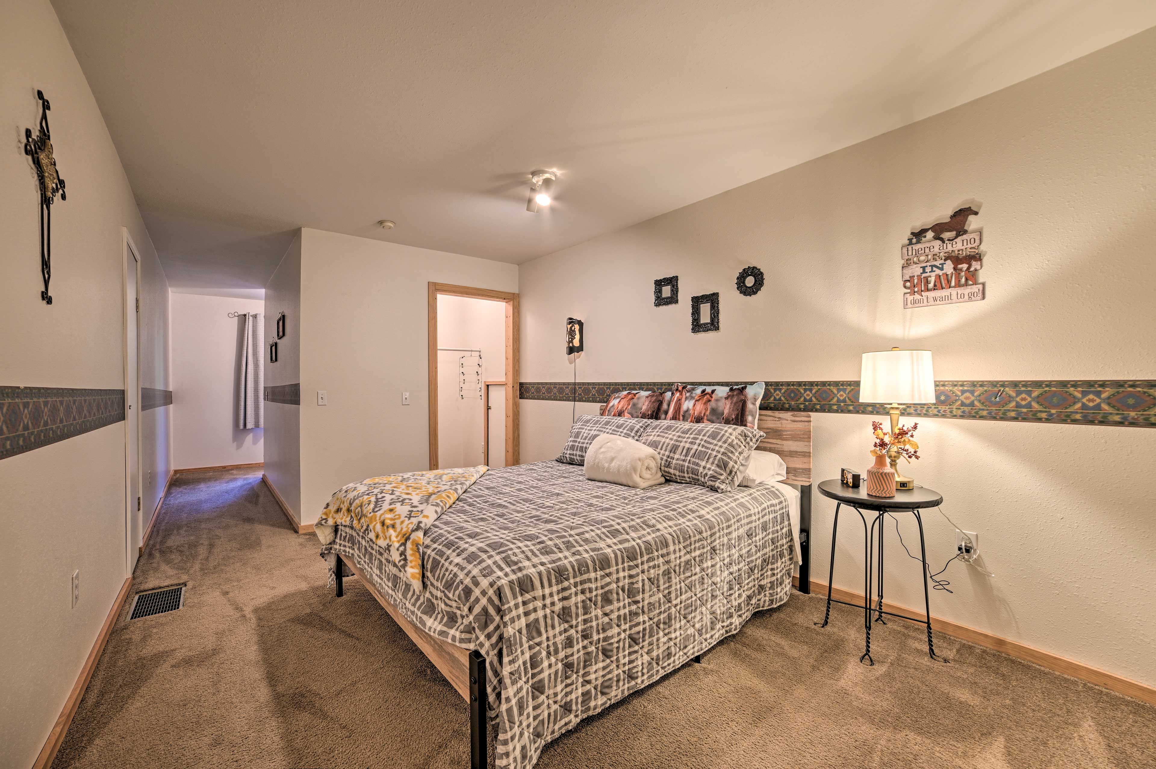 Bedroom 1 | Linens Provided