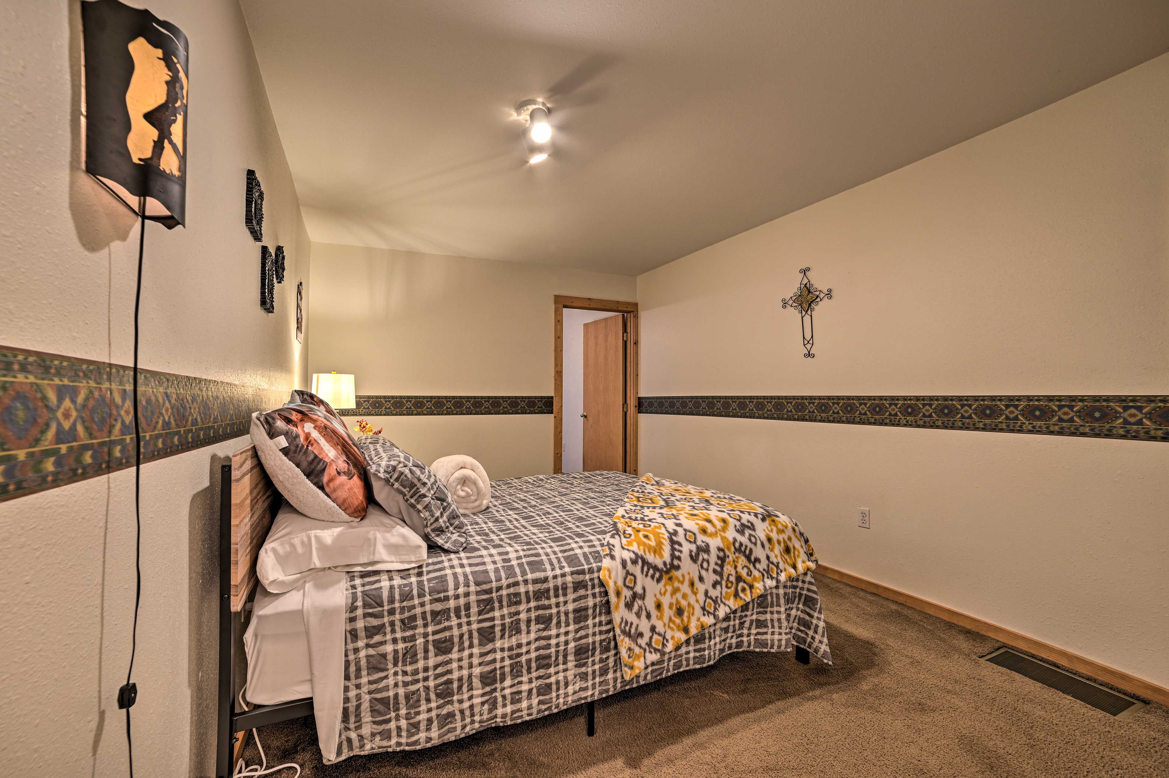 Bedroom 1 | Second Floor