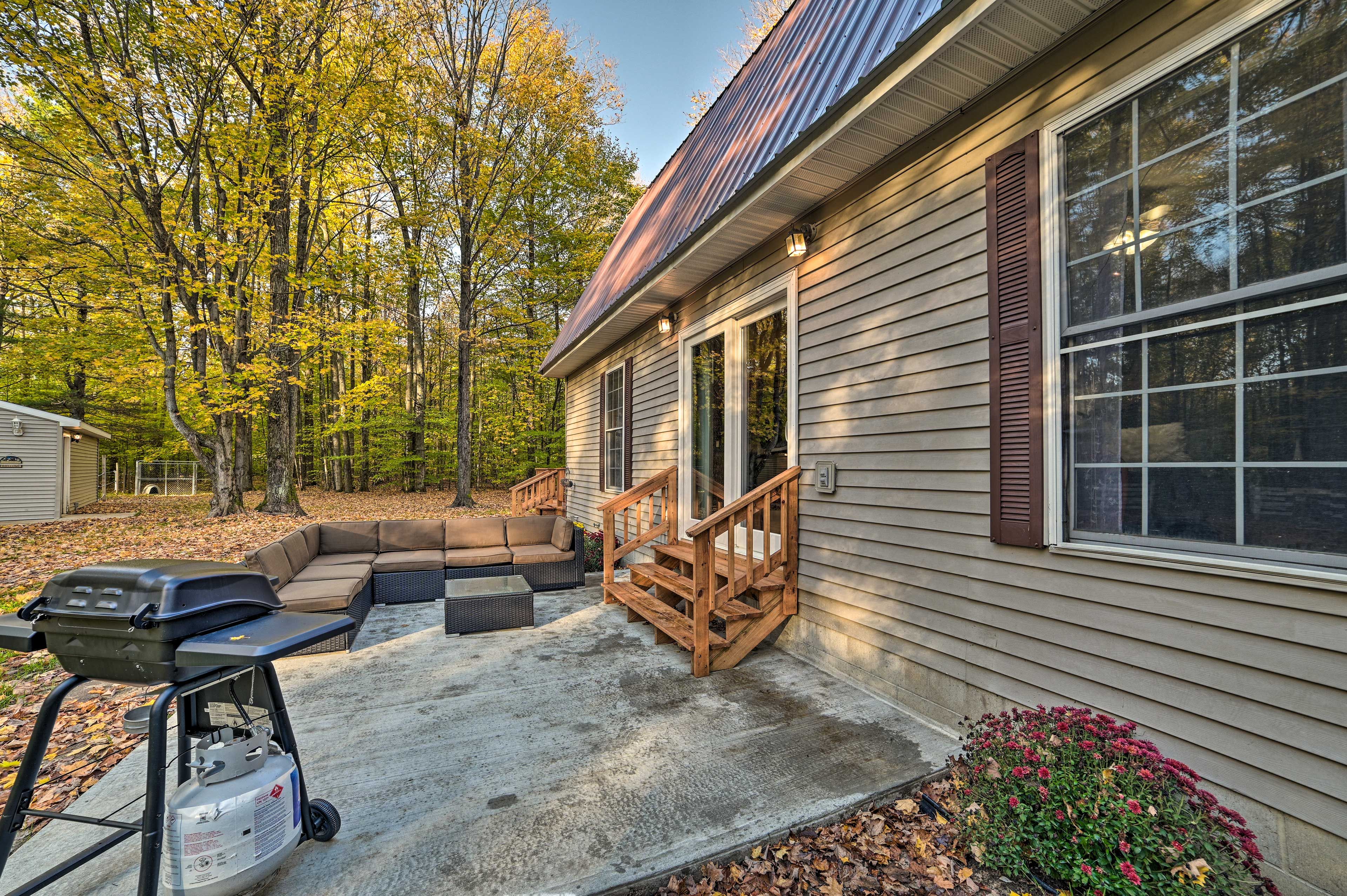 Furnished Patio | Gas Grill