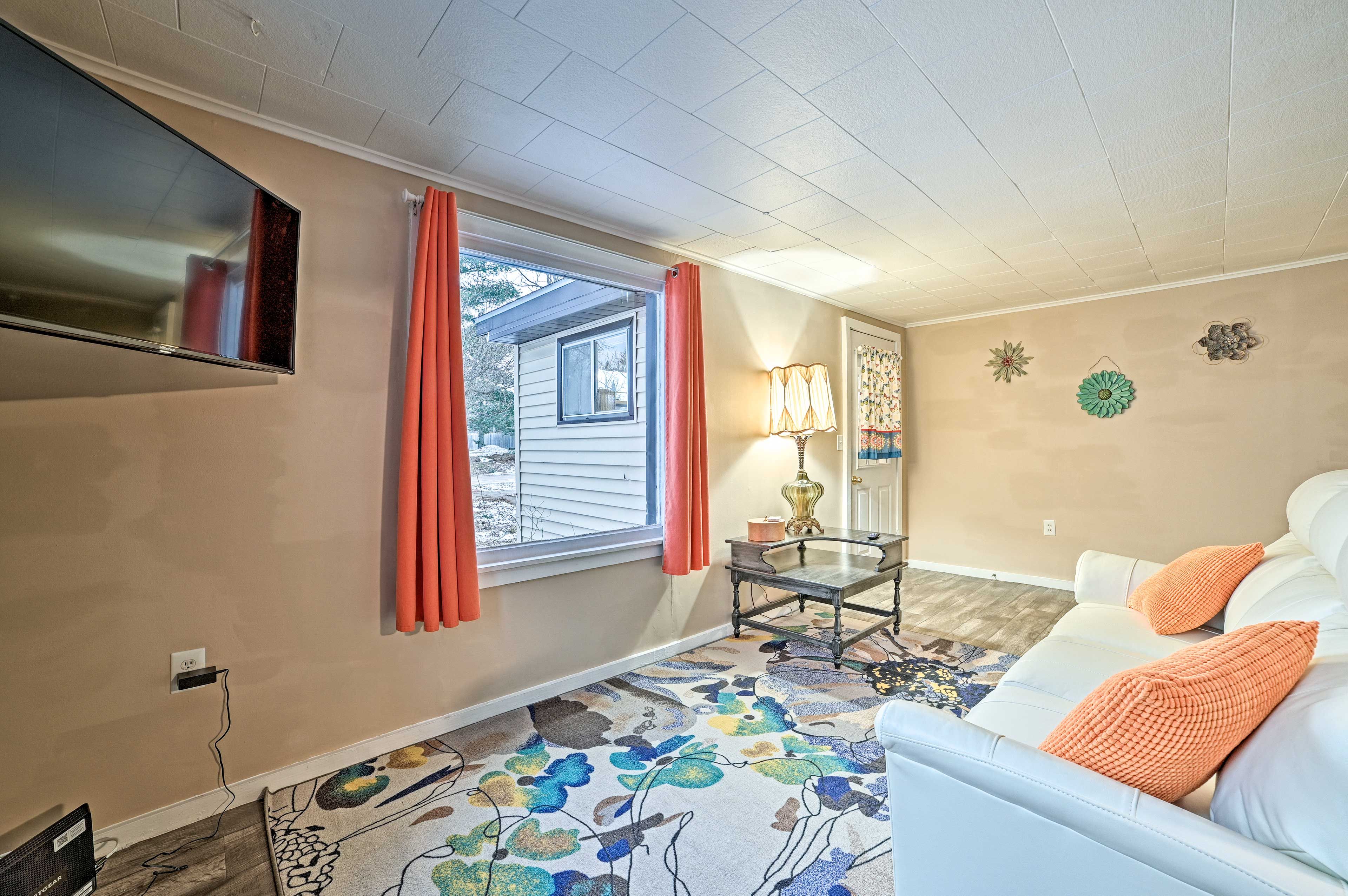Living Room | Suitable for Children & Elderly