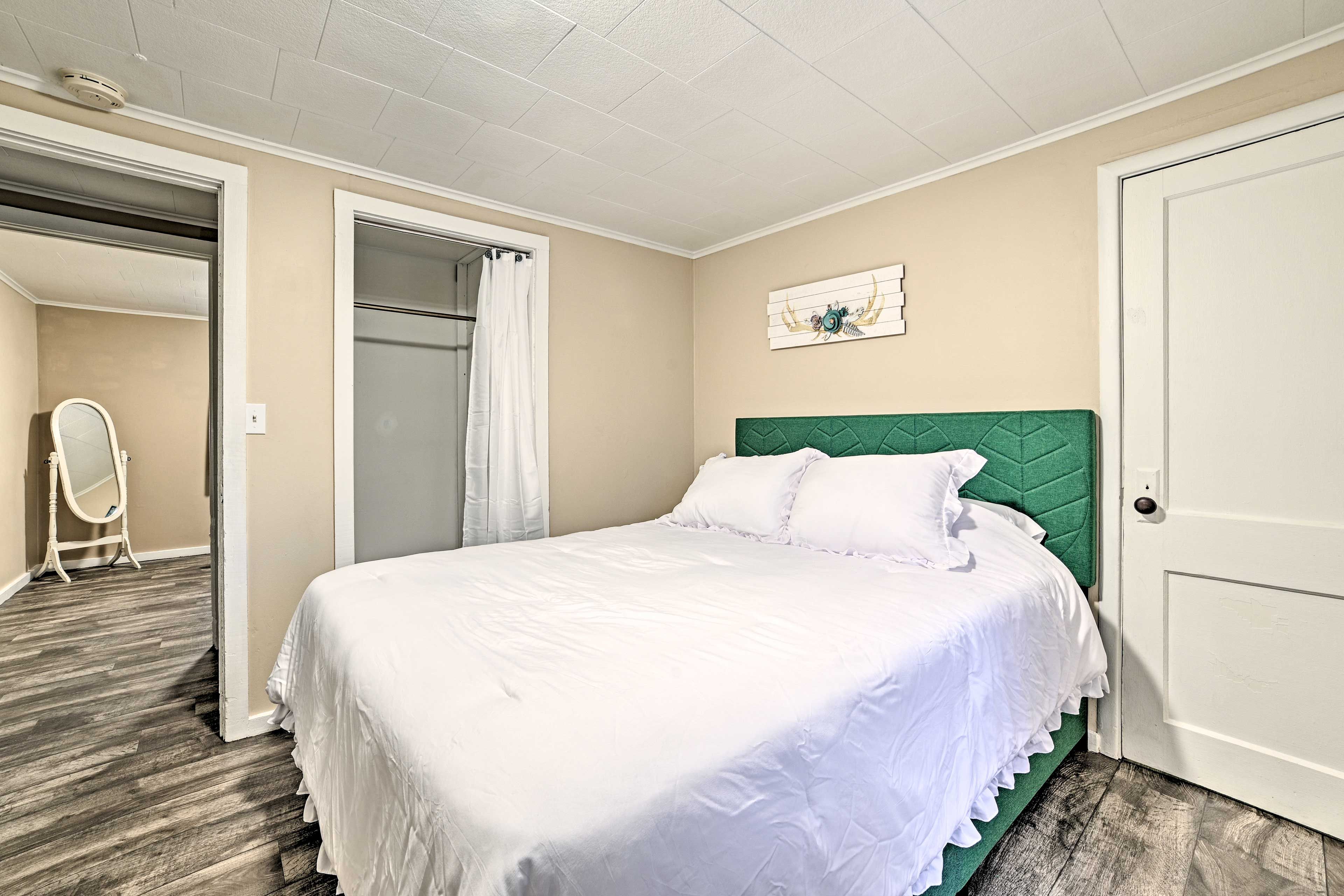 Bedroom 1 | Linens Provided
