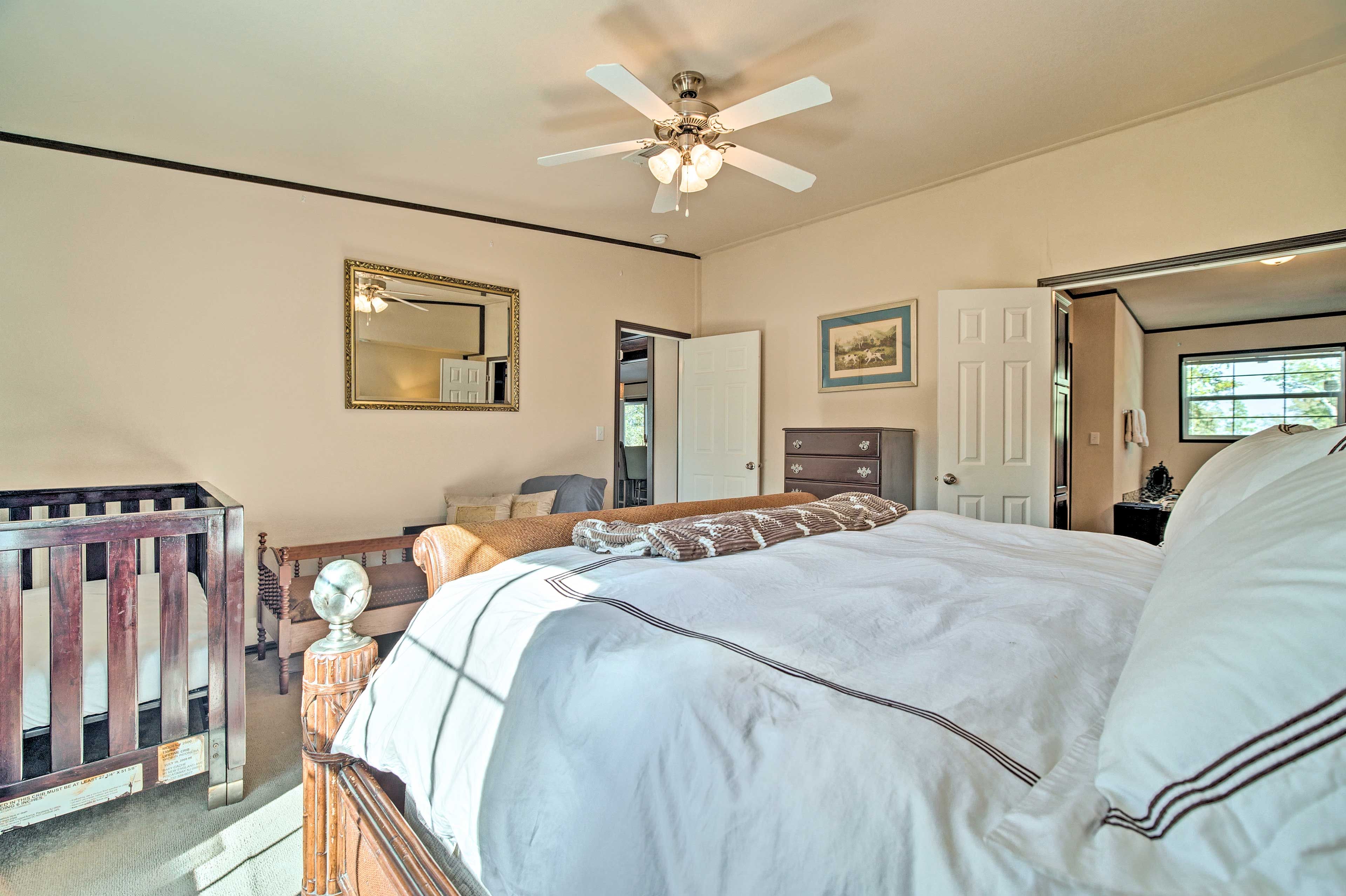 Bedroom 1 | Crib | En-Suite Bathroom