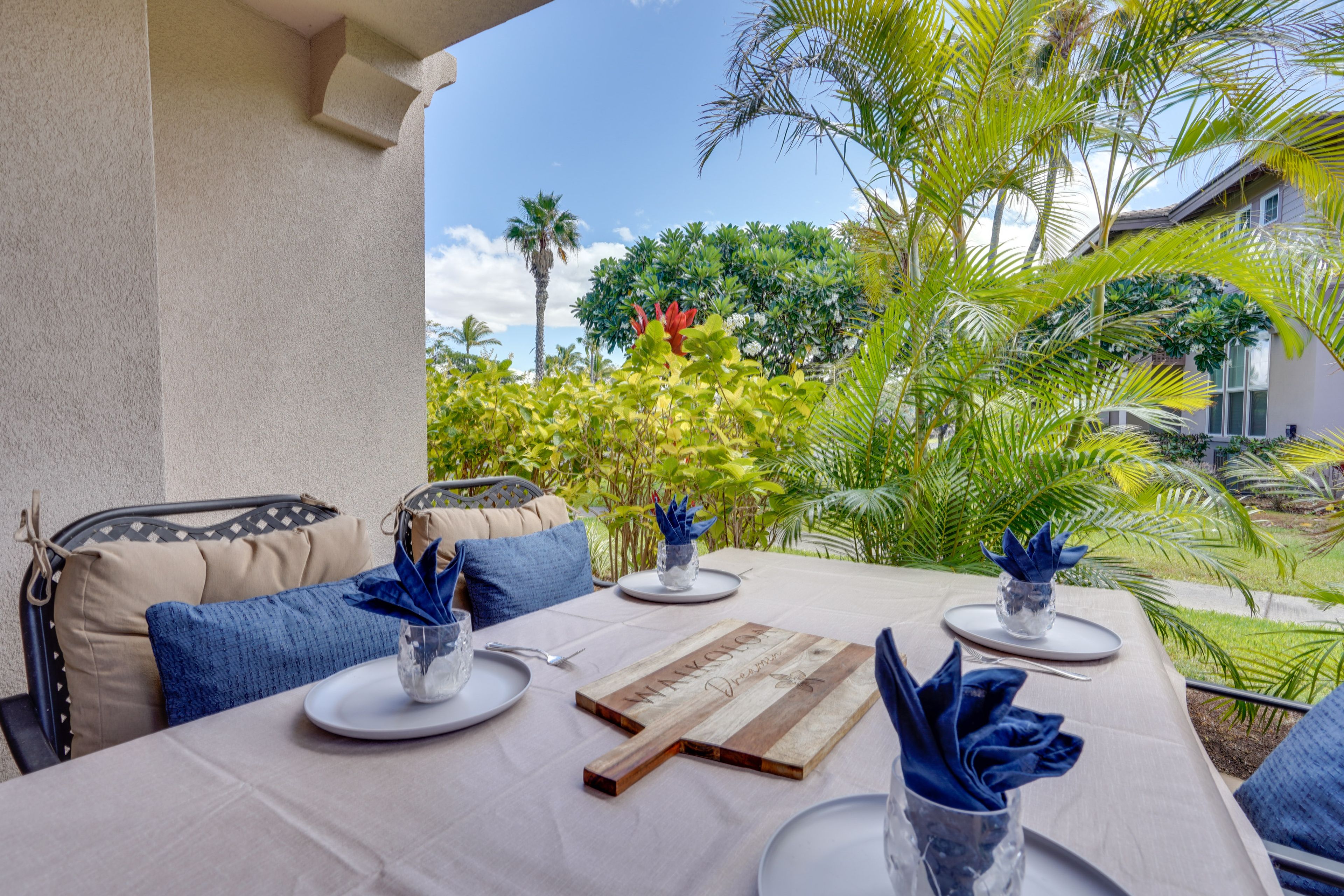 Covered Patio | Outdoor Dining Area