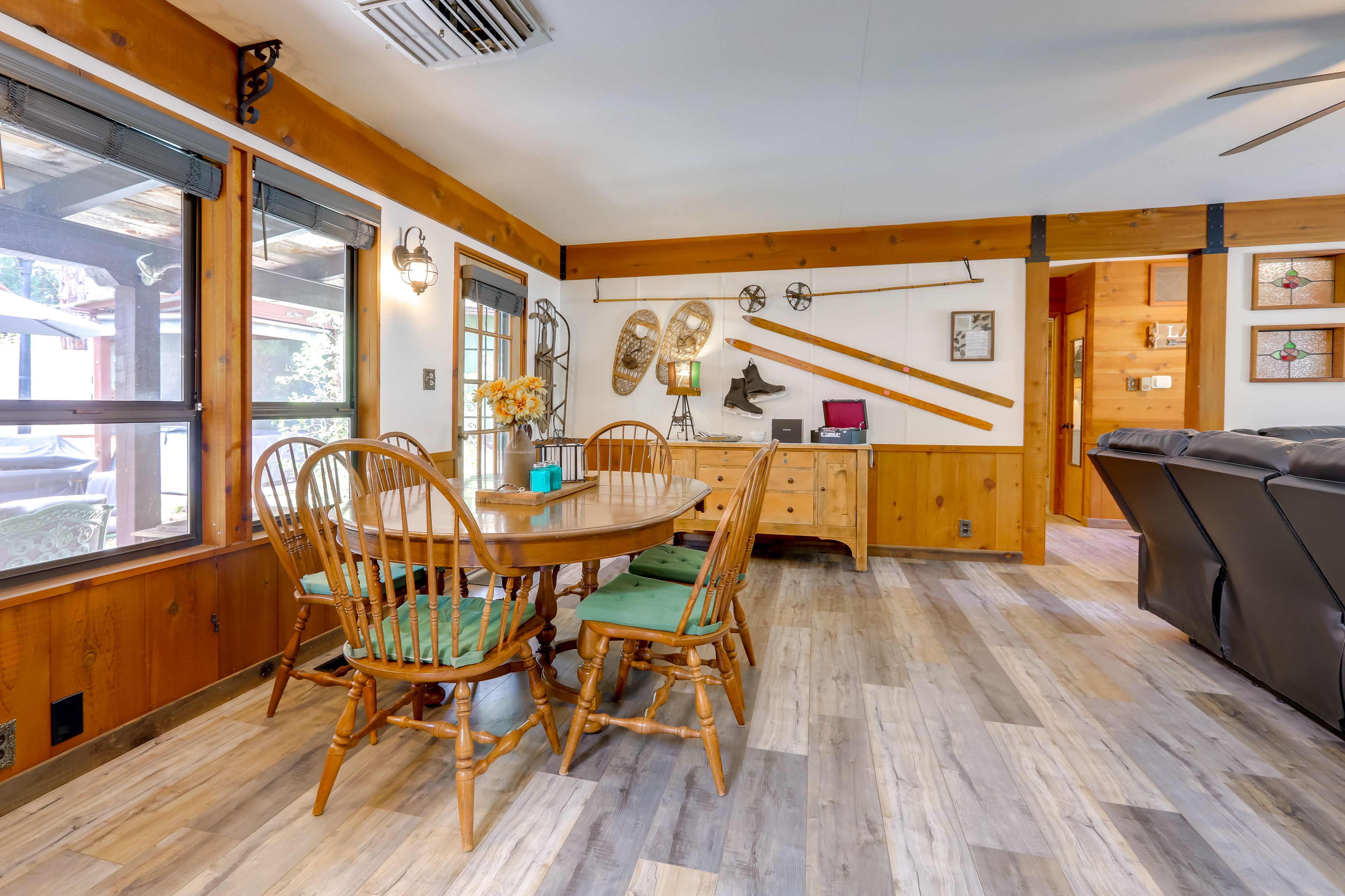 Dining Area | Dishware & Flatware