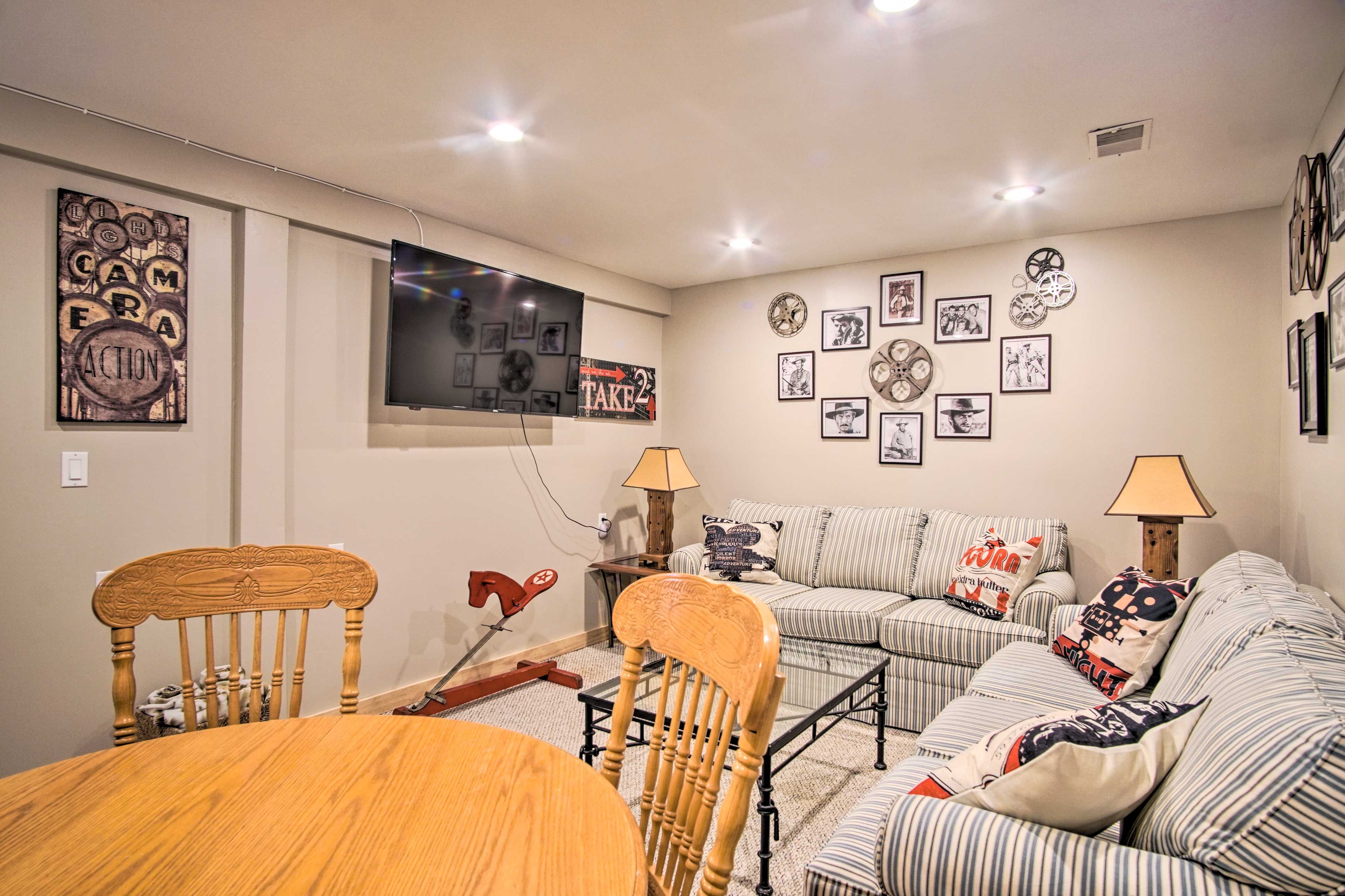 Lower Level | Smart TV w/ Roku