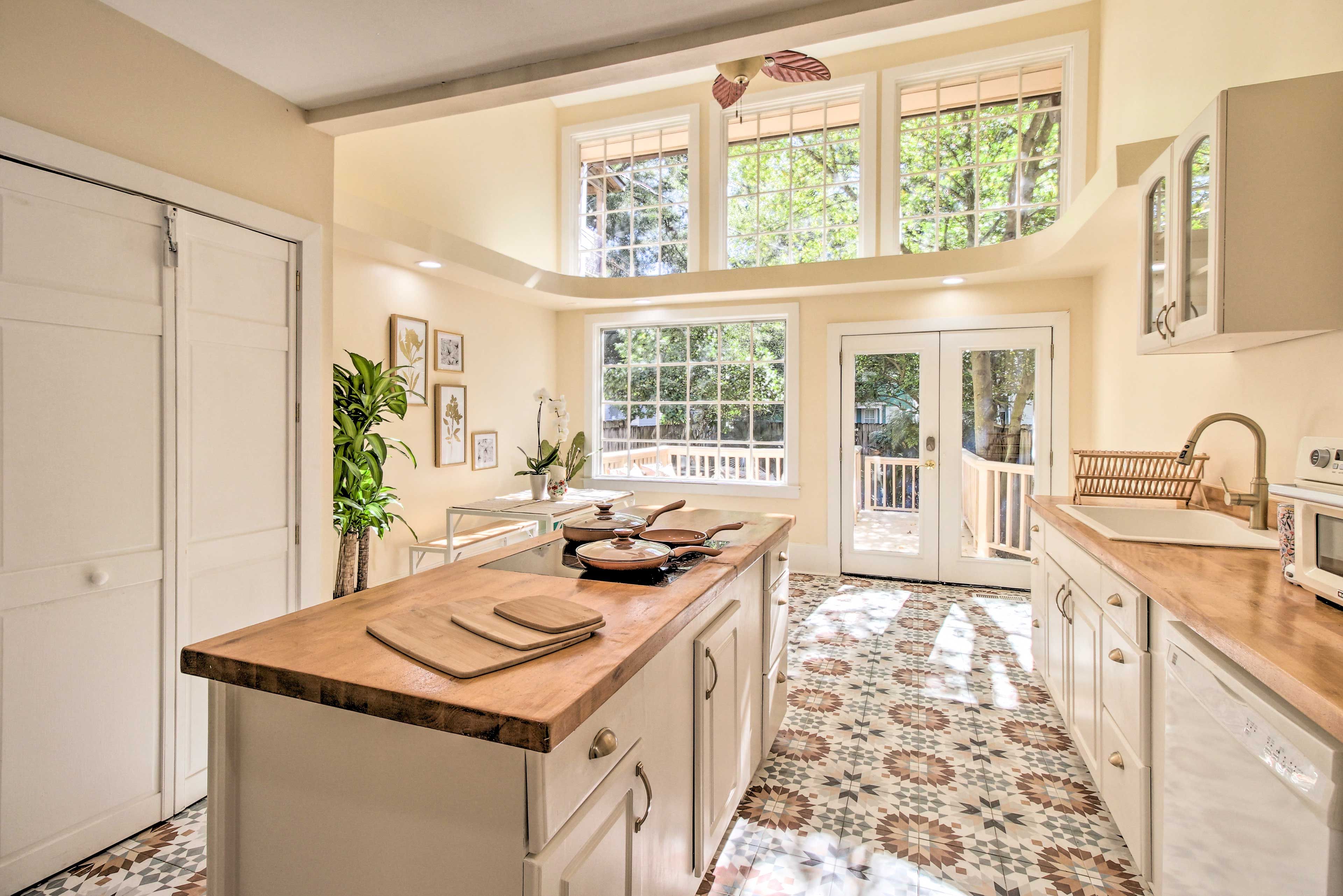 Kitchen | Local Artworks