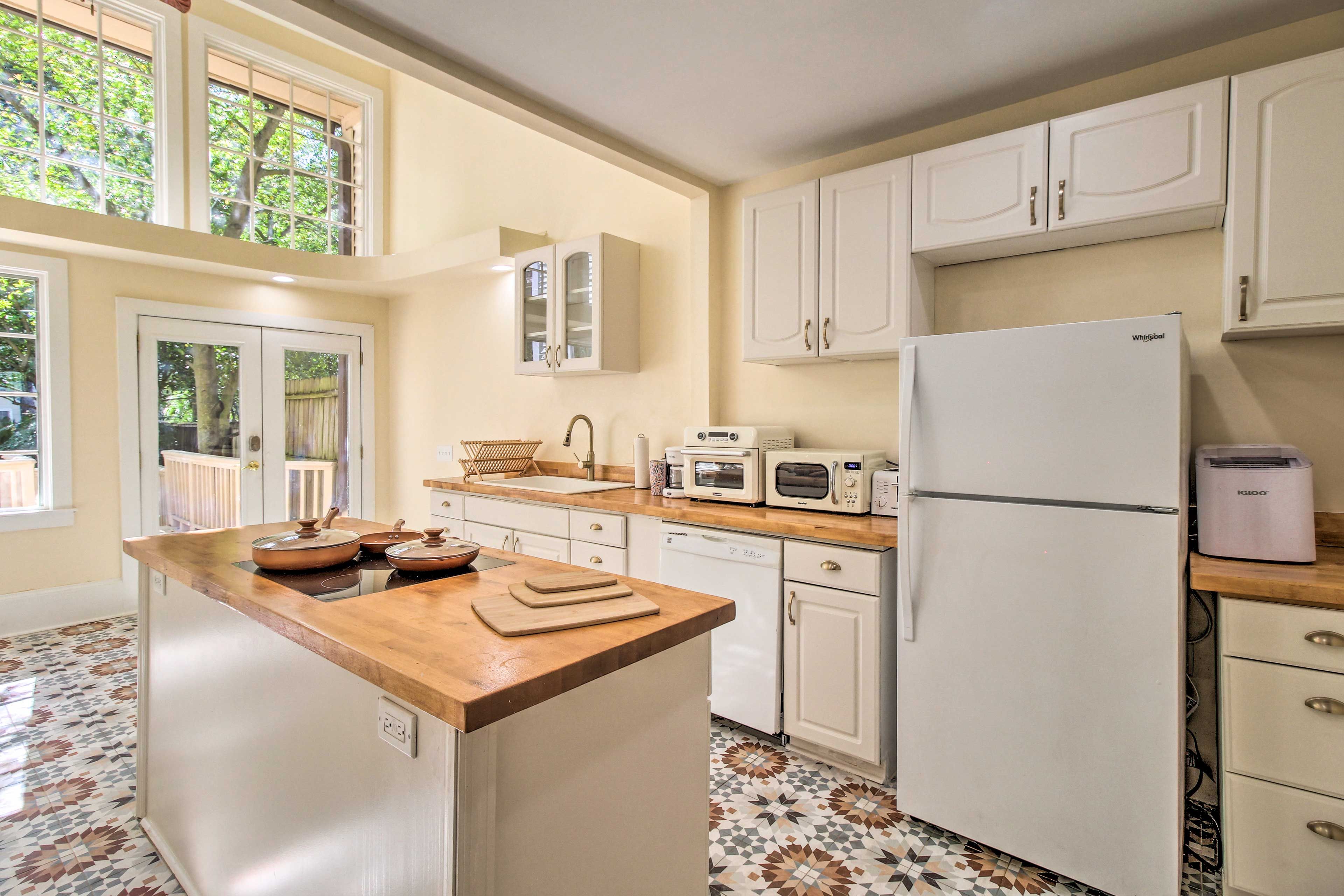 Kitchen | Fully Equipped