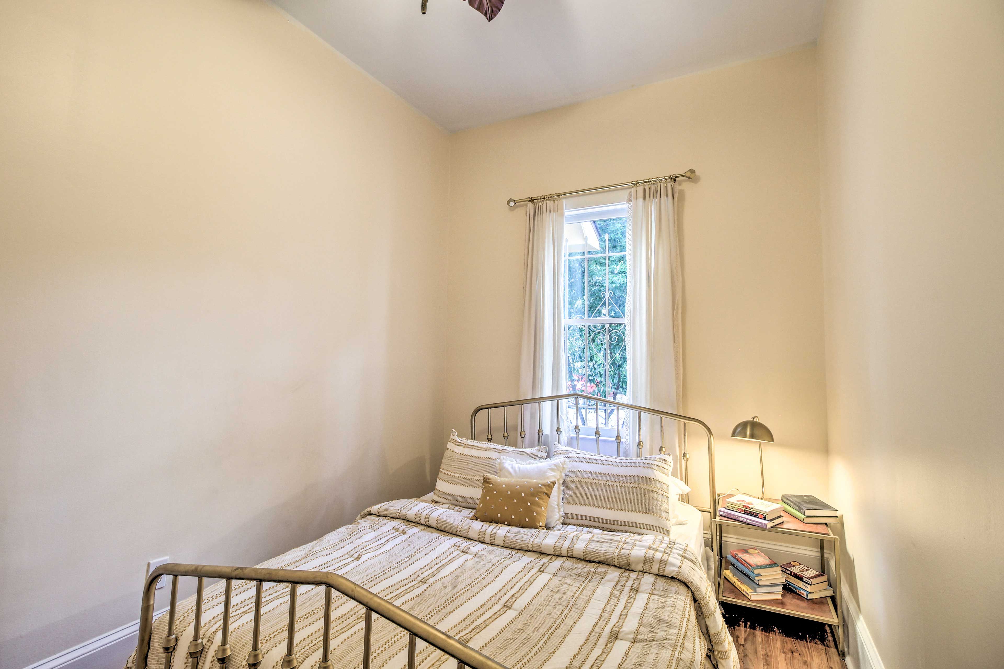 Bedroom 2 | 2nd Floor