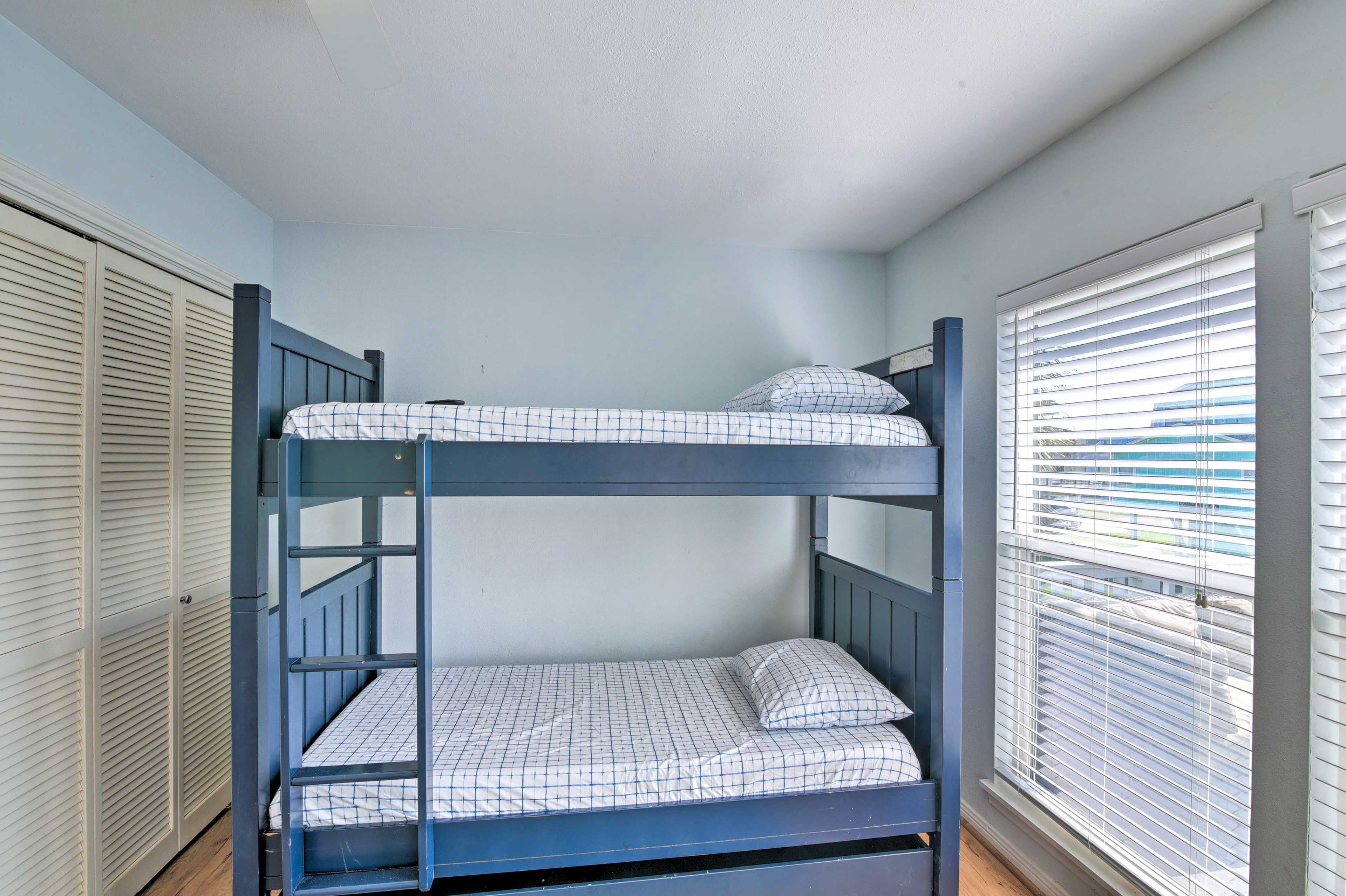 Bedroom 3 | Twin Bunk Bed w/ Twin Trundle | Main Floor