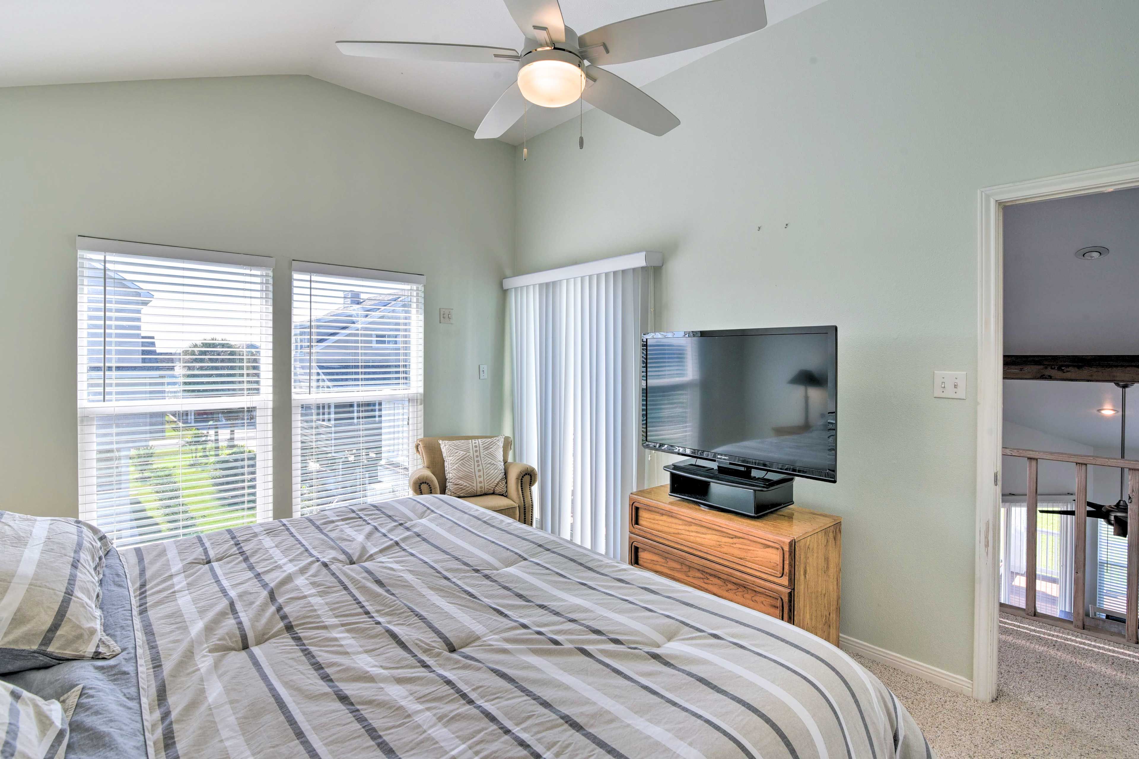 Bedroom 1 | Access to 2nd-Floor Wraparound Deck