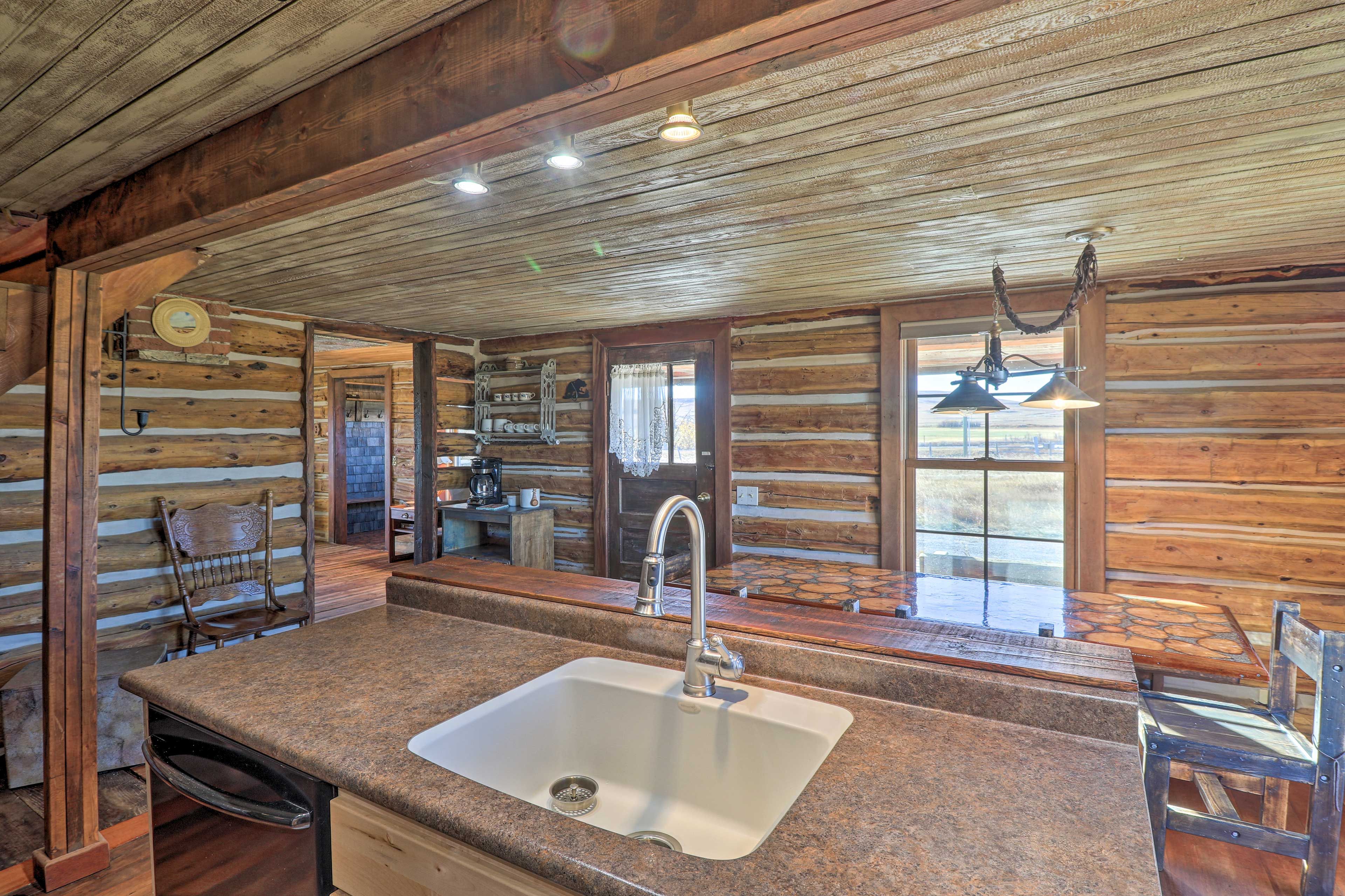 Kitchen | Breakfast Bar Seating