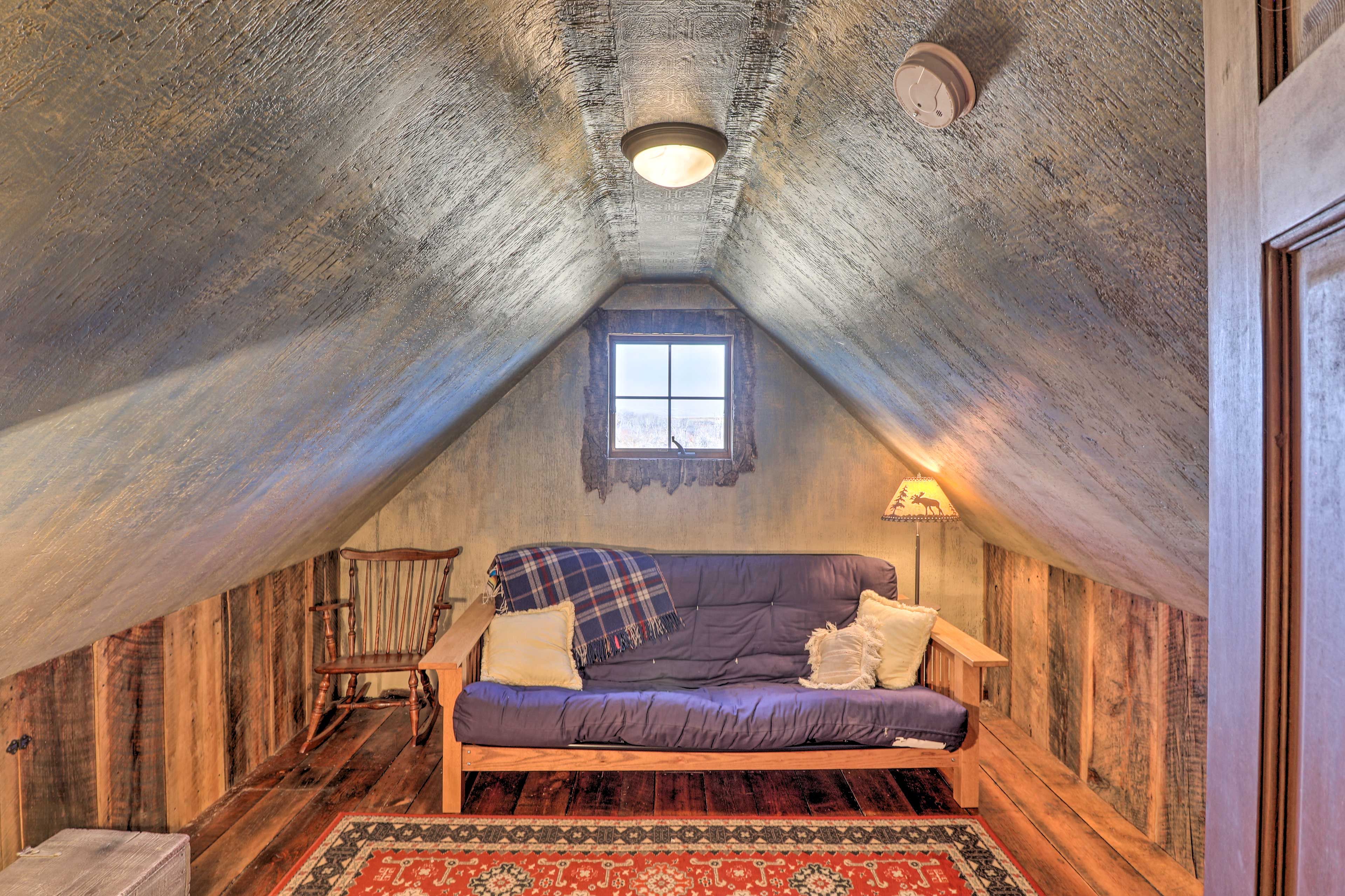Studio | Upper Level | Futon