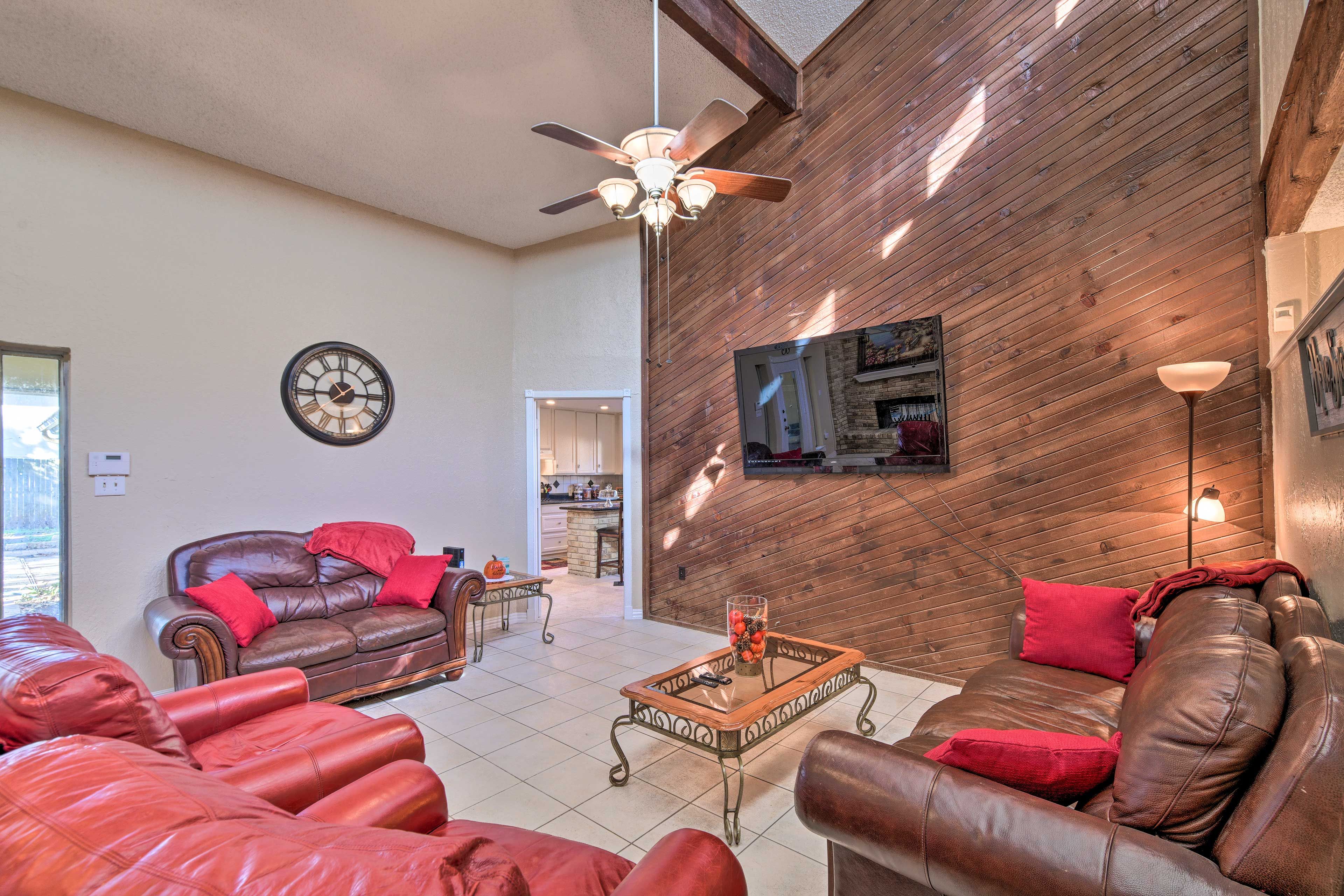 Living Room | Single-Story House