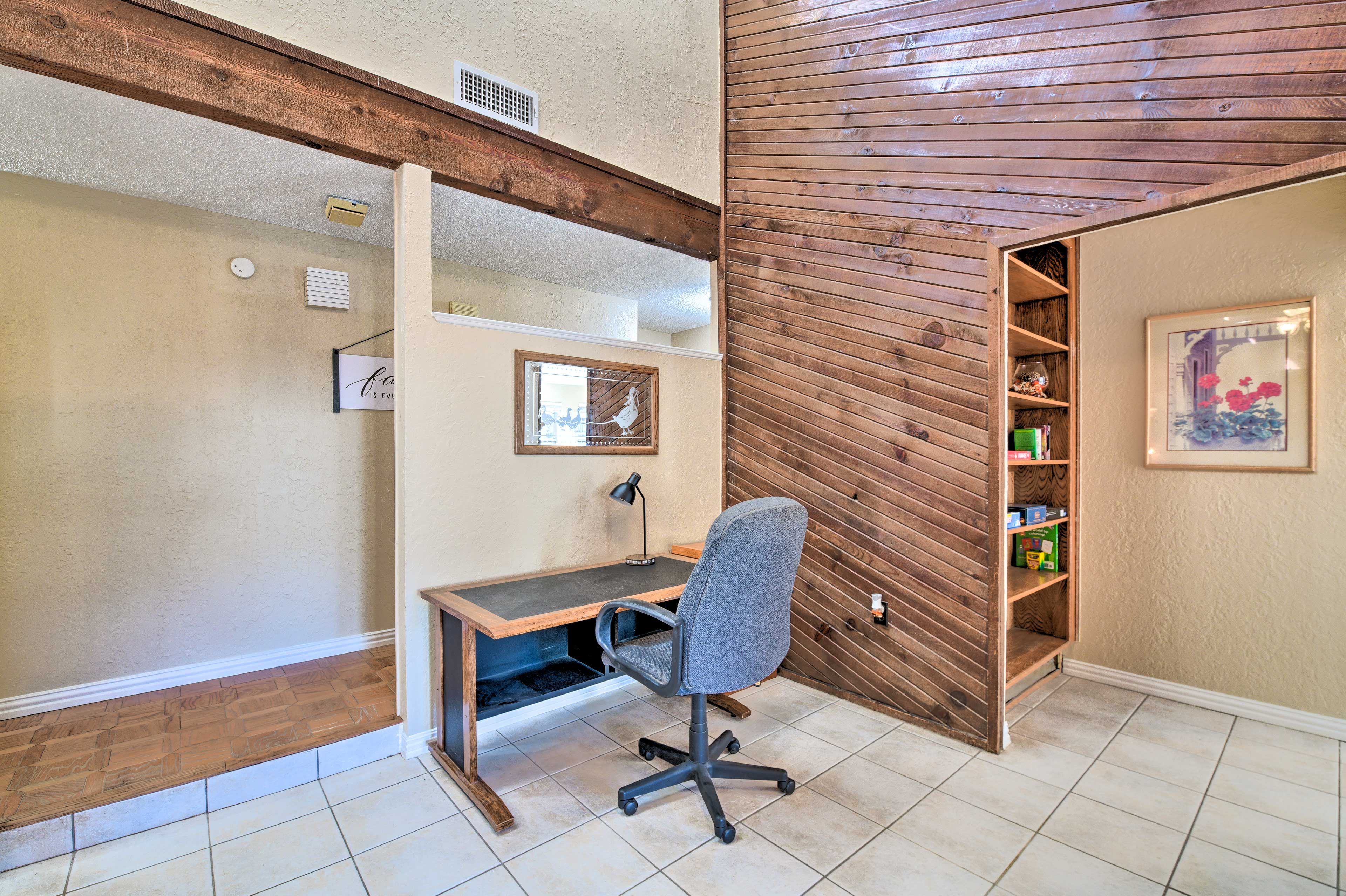 Living Room | WFH Home Office Nook