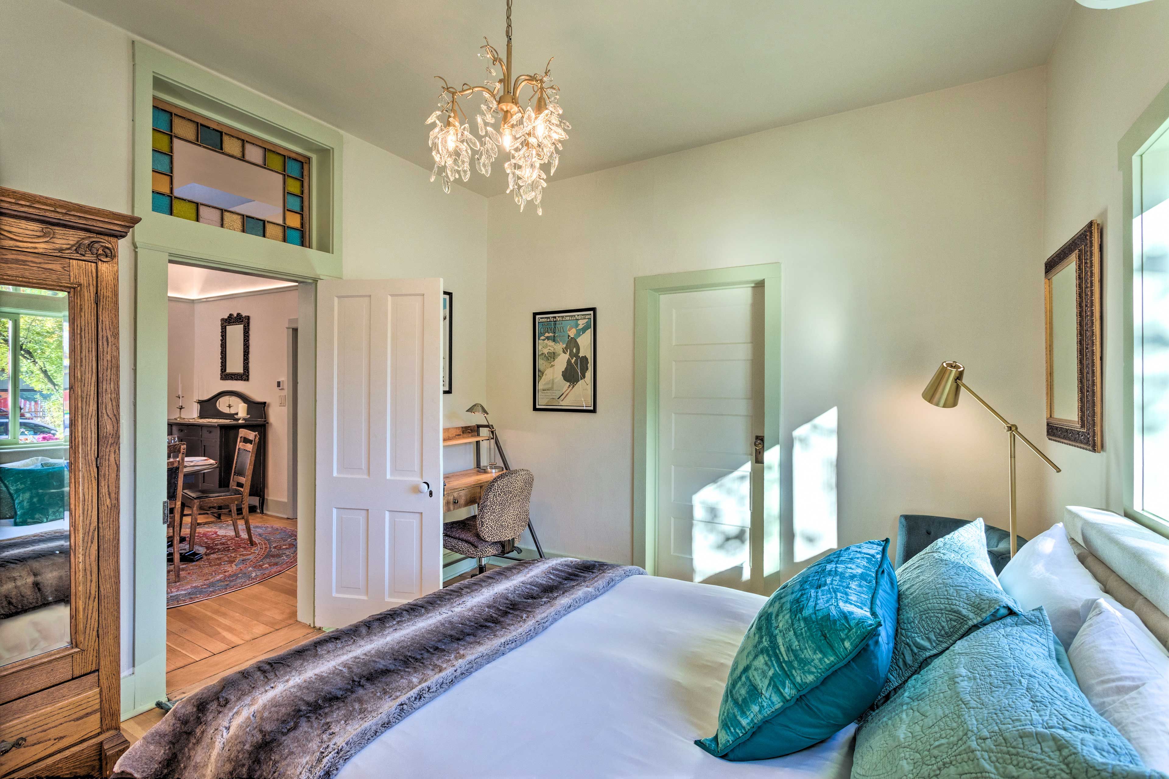 Bedroom 2 | Laptop-Friendly Workspace
