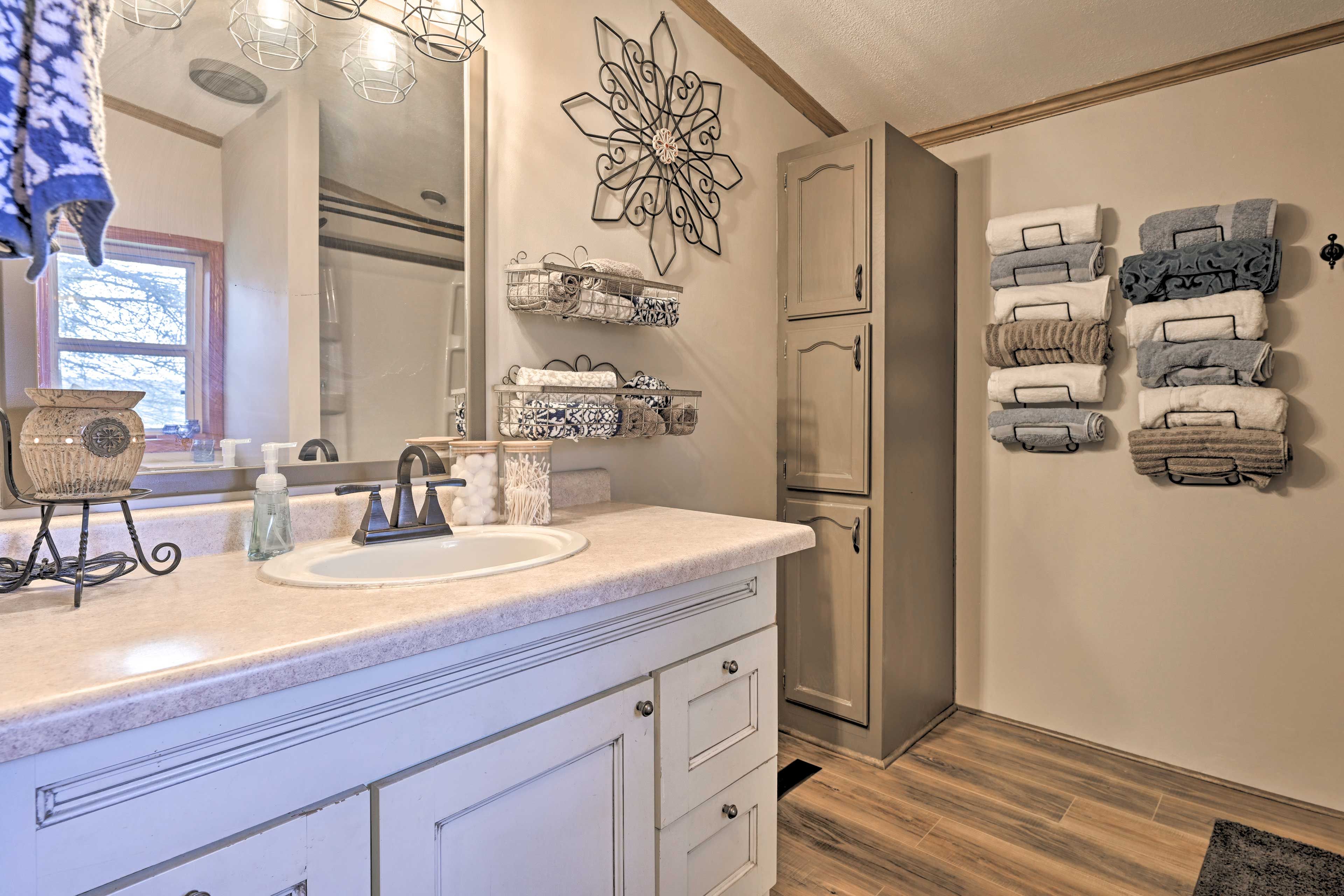 Full En-Suite Bathroom | 1st Floor | Stairs Required