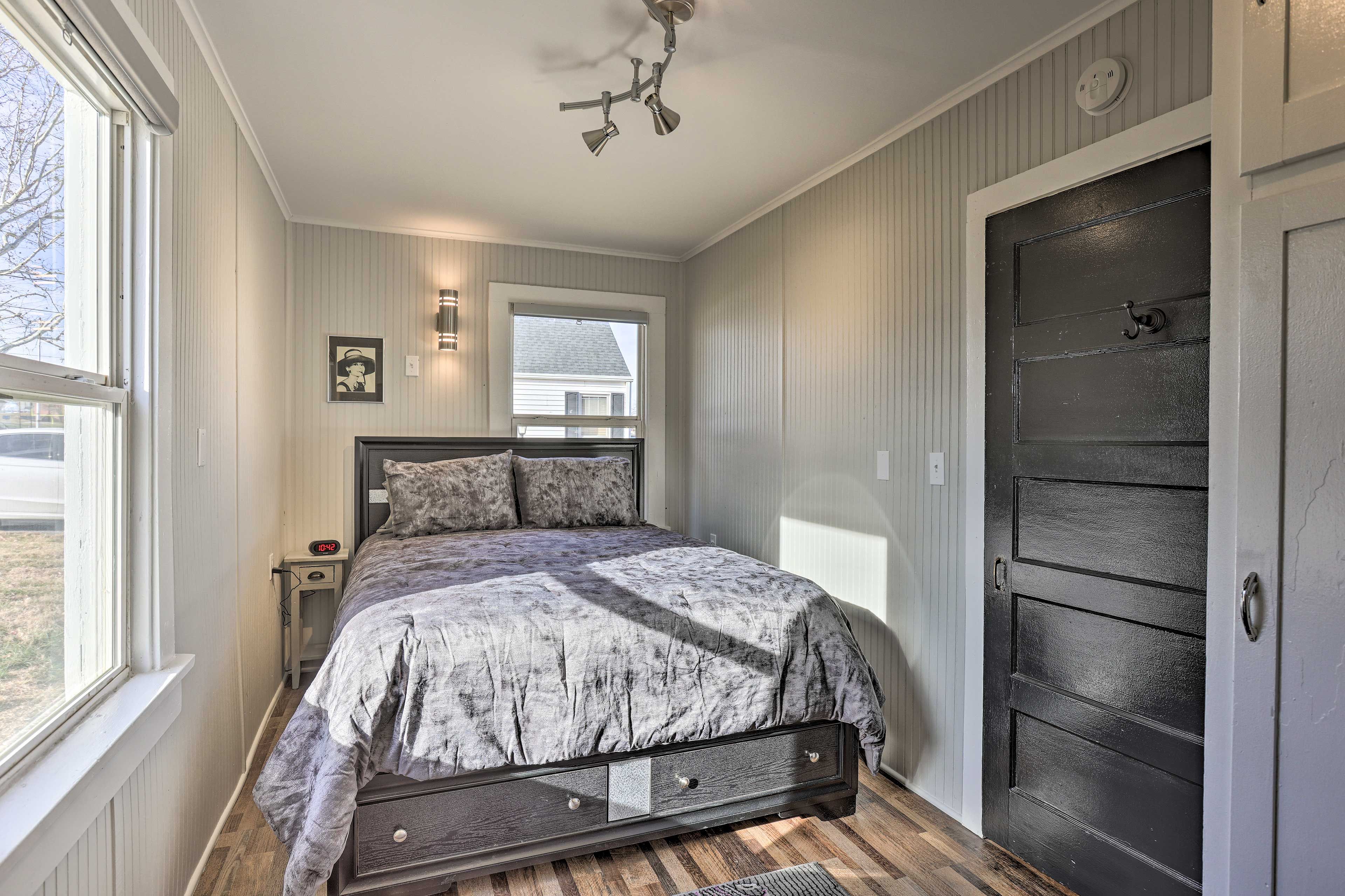 Bedroom | Linens Provided