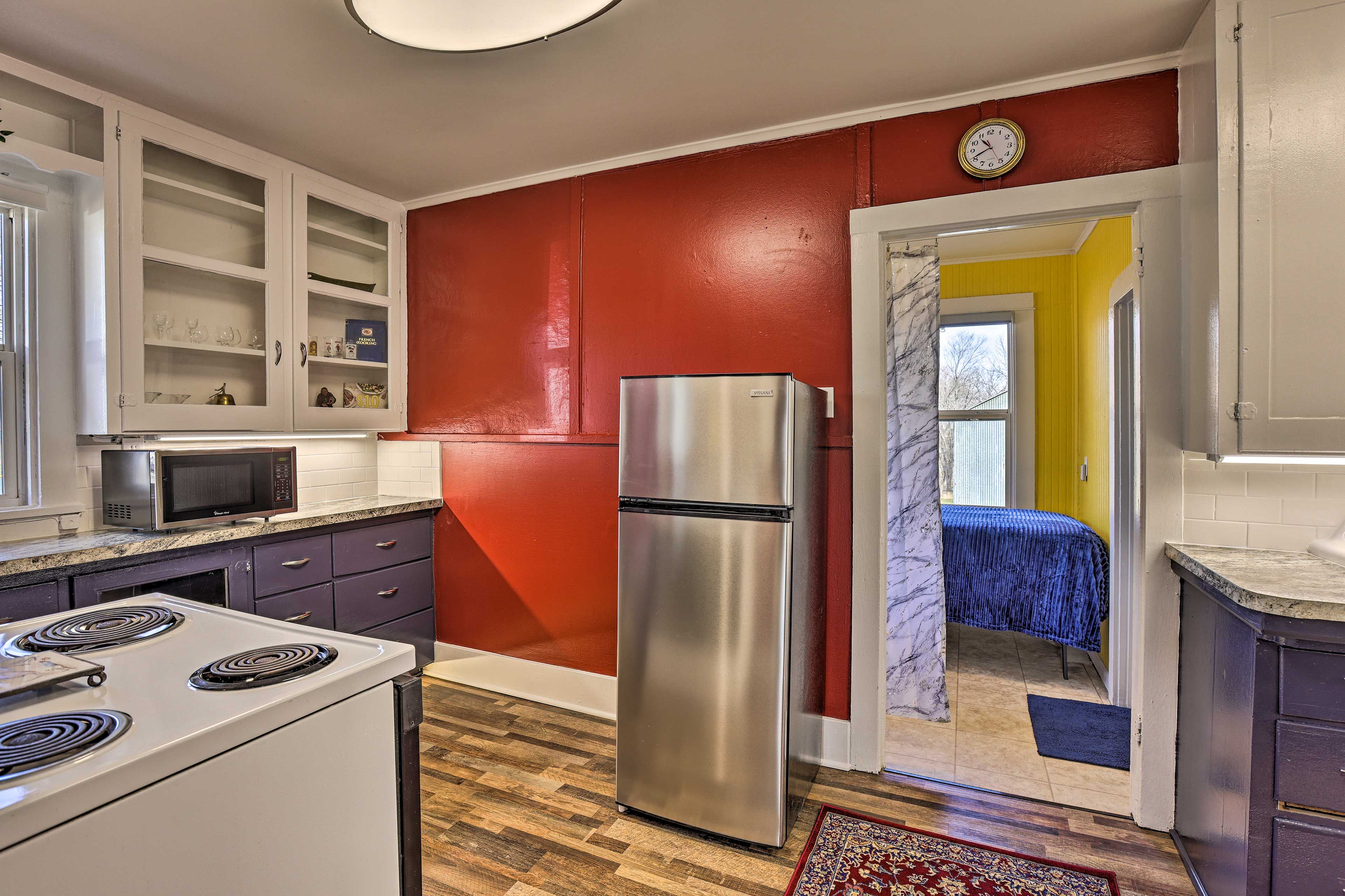 Kitchen | Microwave | Toaster | Knife Set