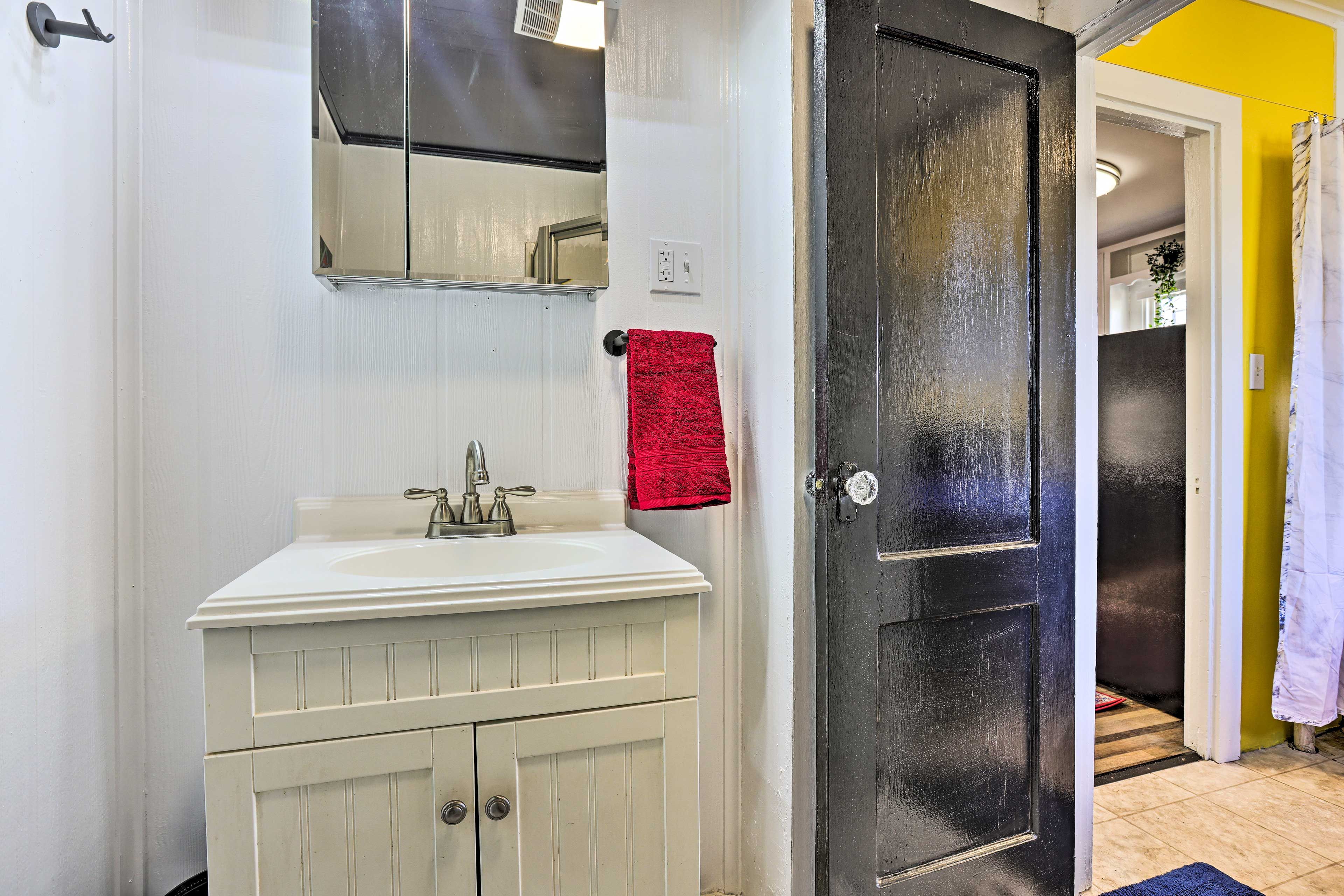 Full Bathroom