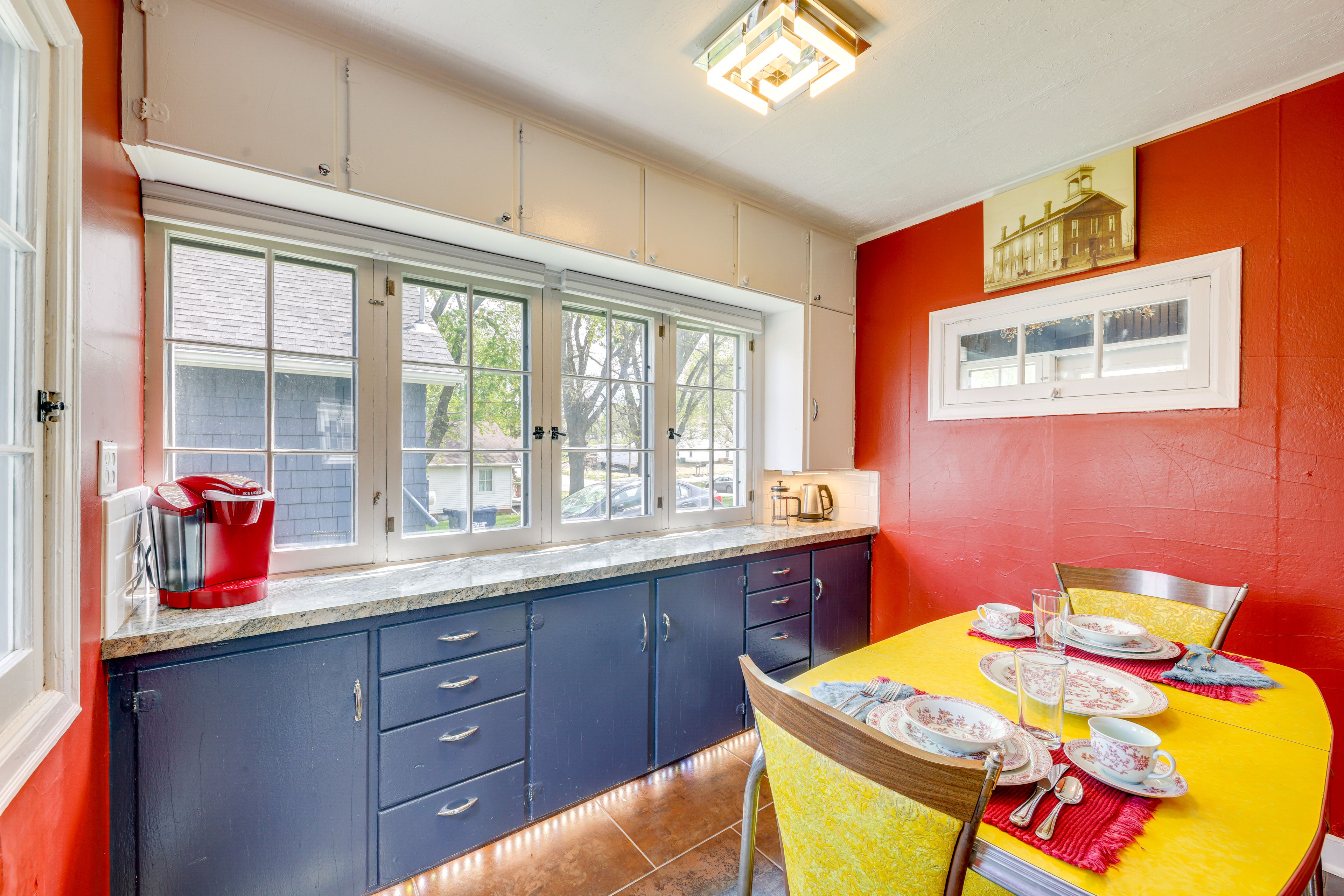 Dining Area | Single-Story Home