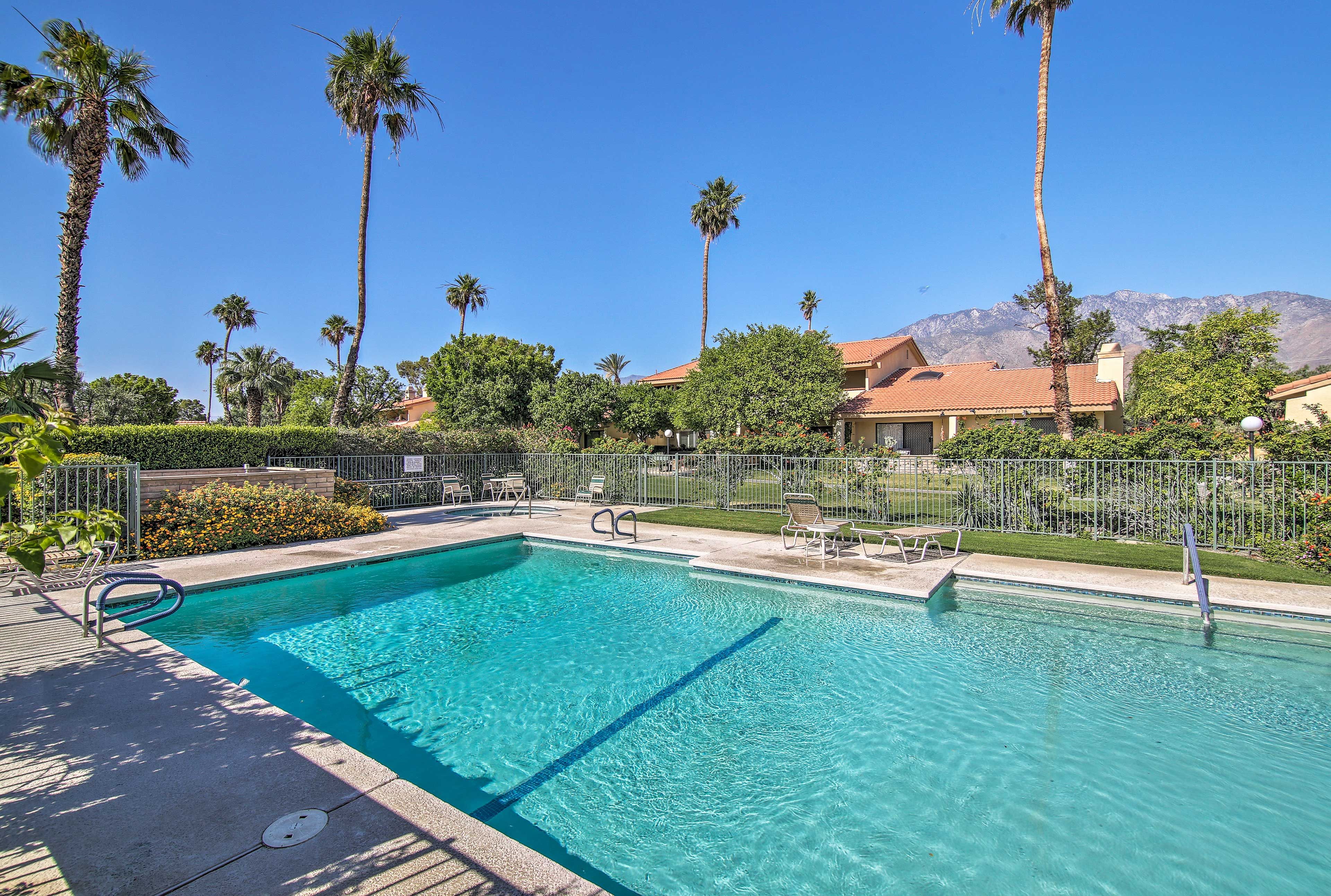 Palm Springs Country Club | Community Amenities