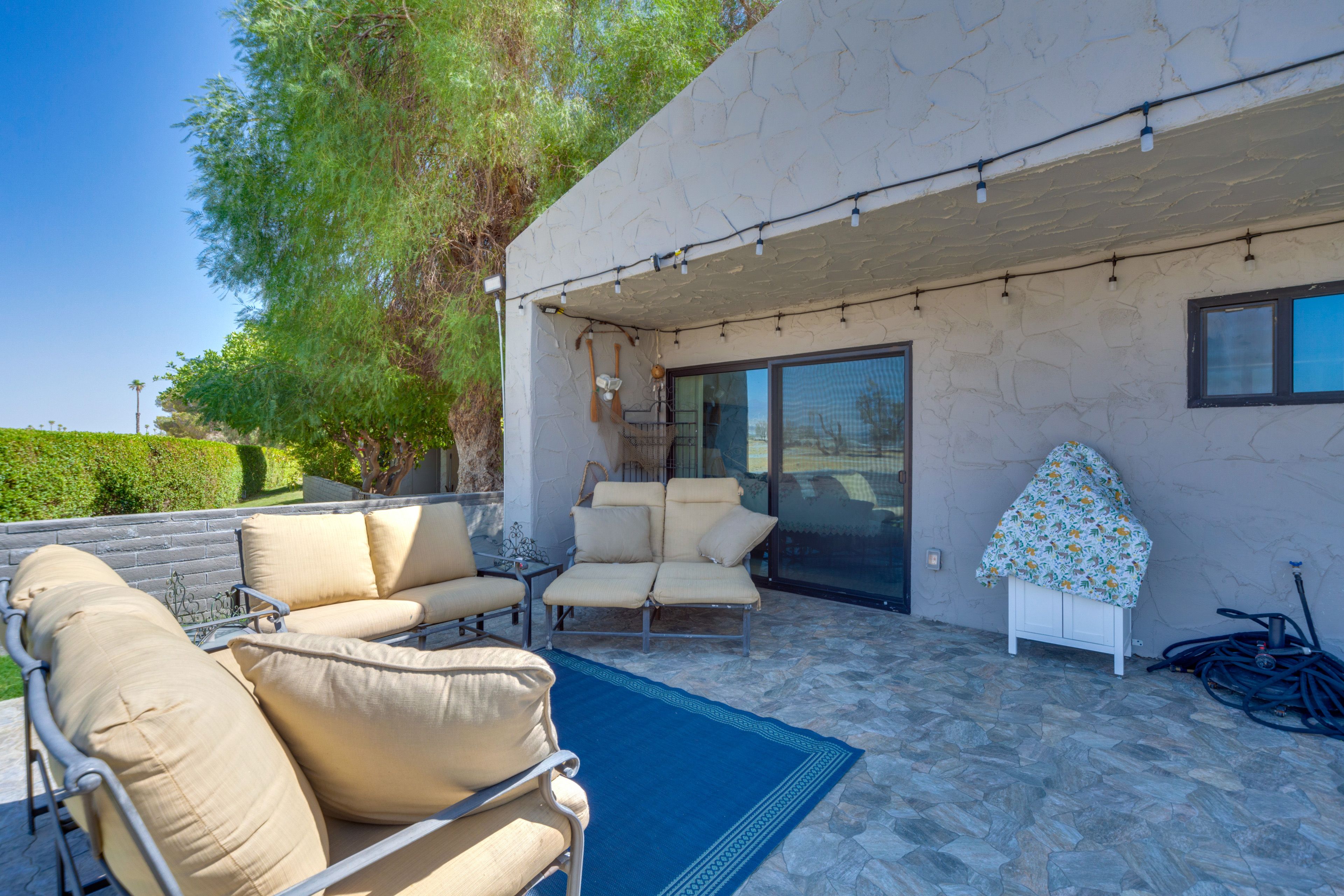 Patio | Seating