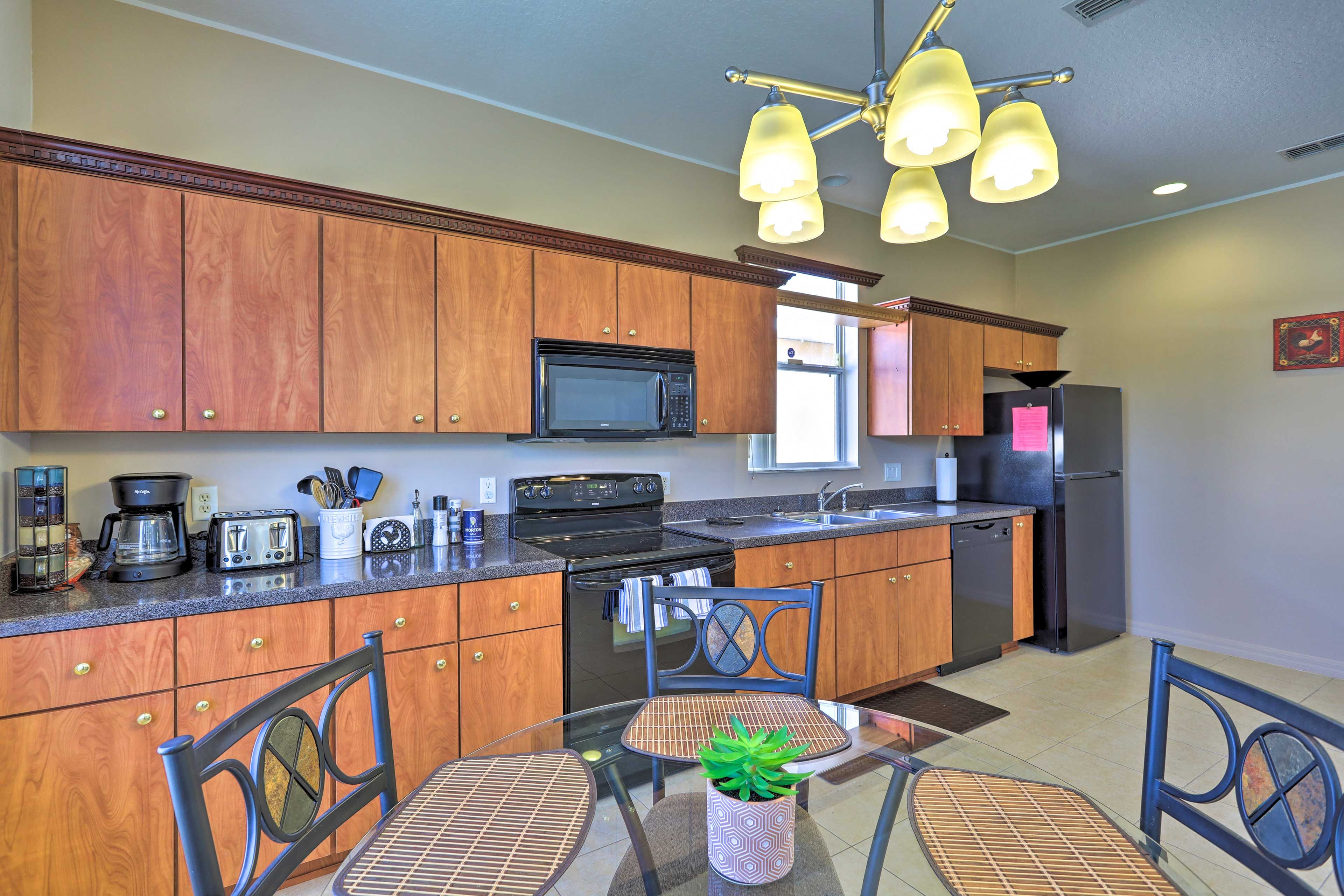 Kitchen | Fully Equipped