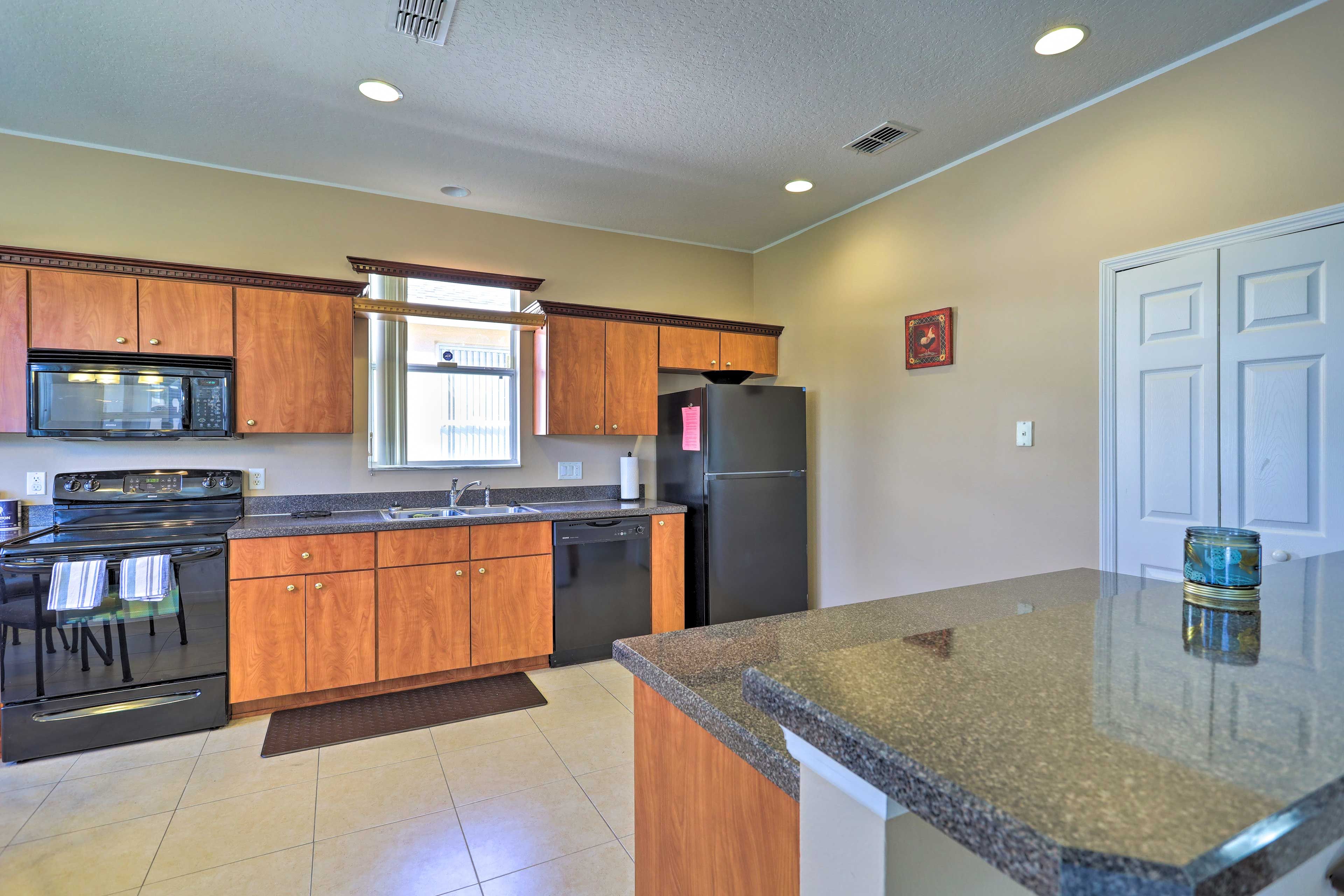 Kitchen | Fully Equipped
