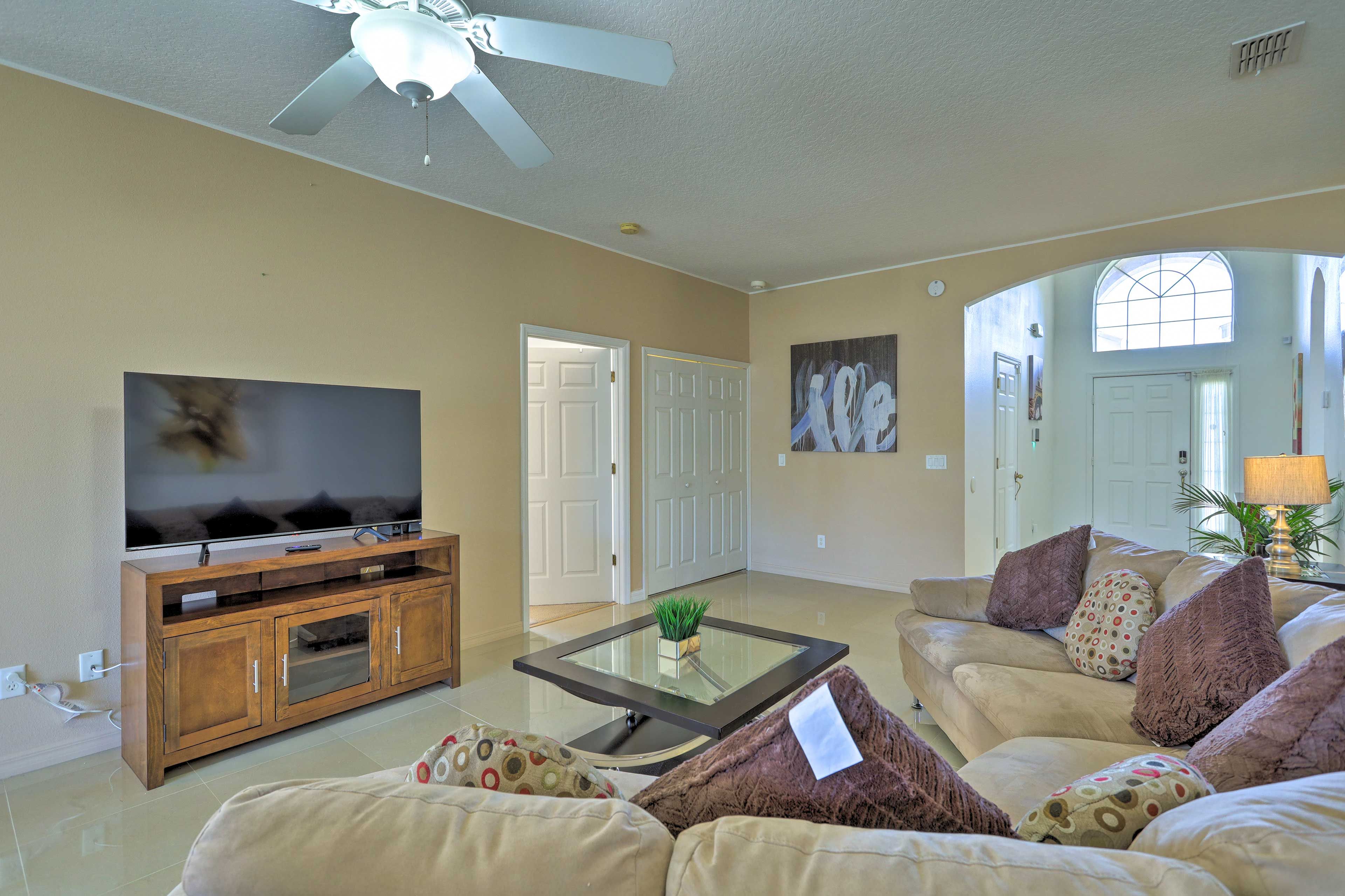 Living Room | Central Heating & Air Conditioning