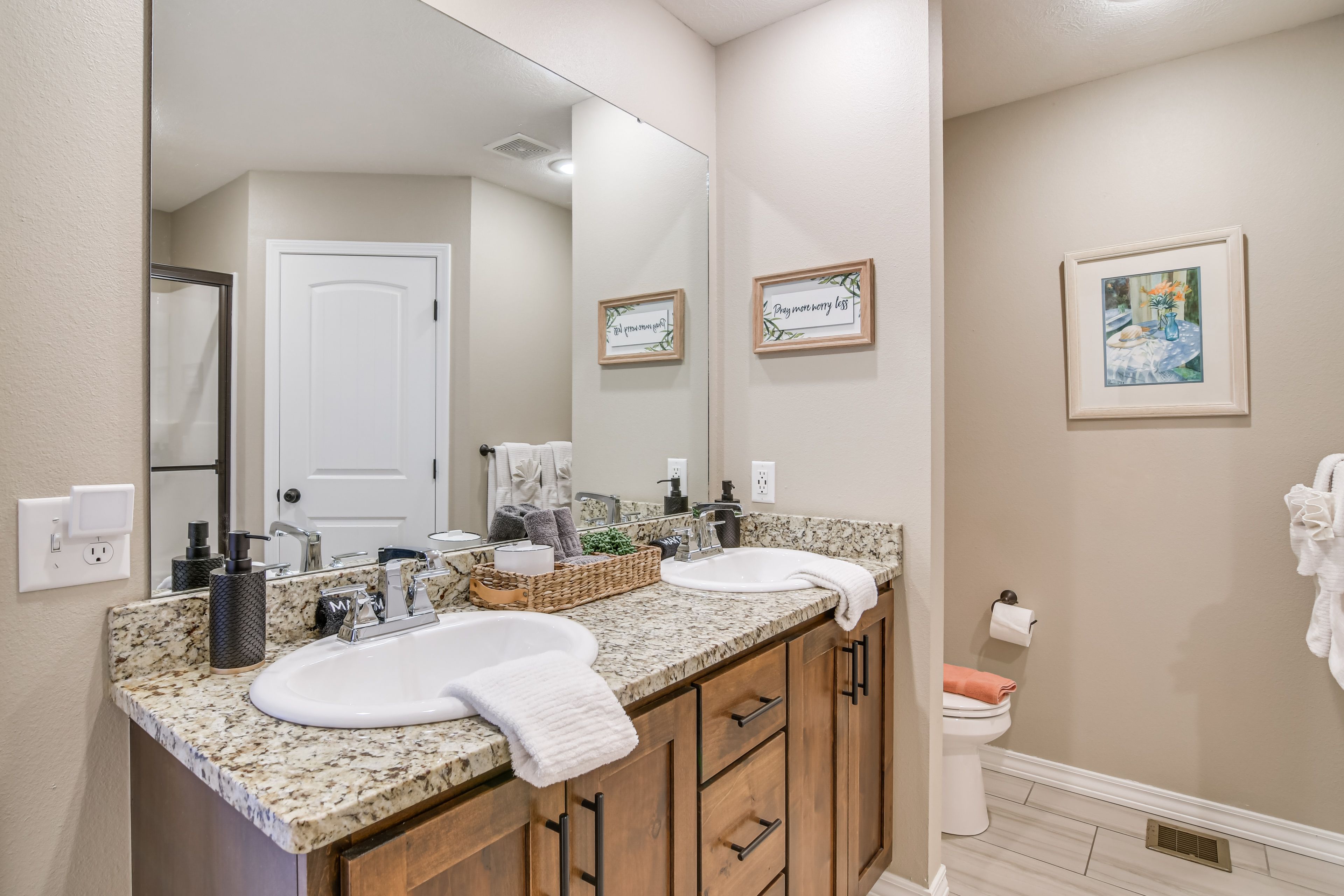 En-Suite Bathroom | Towels Provided