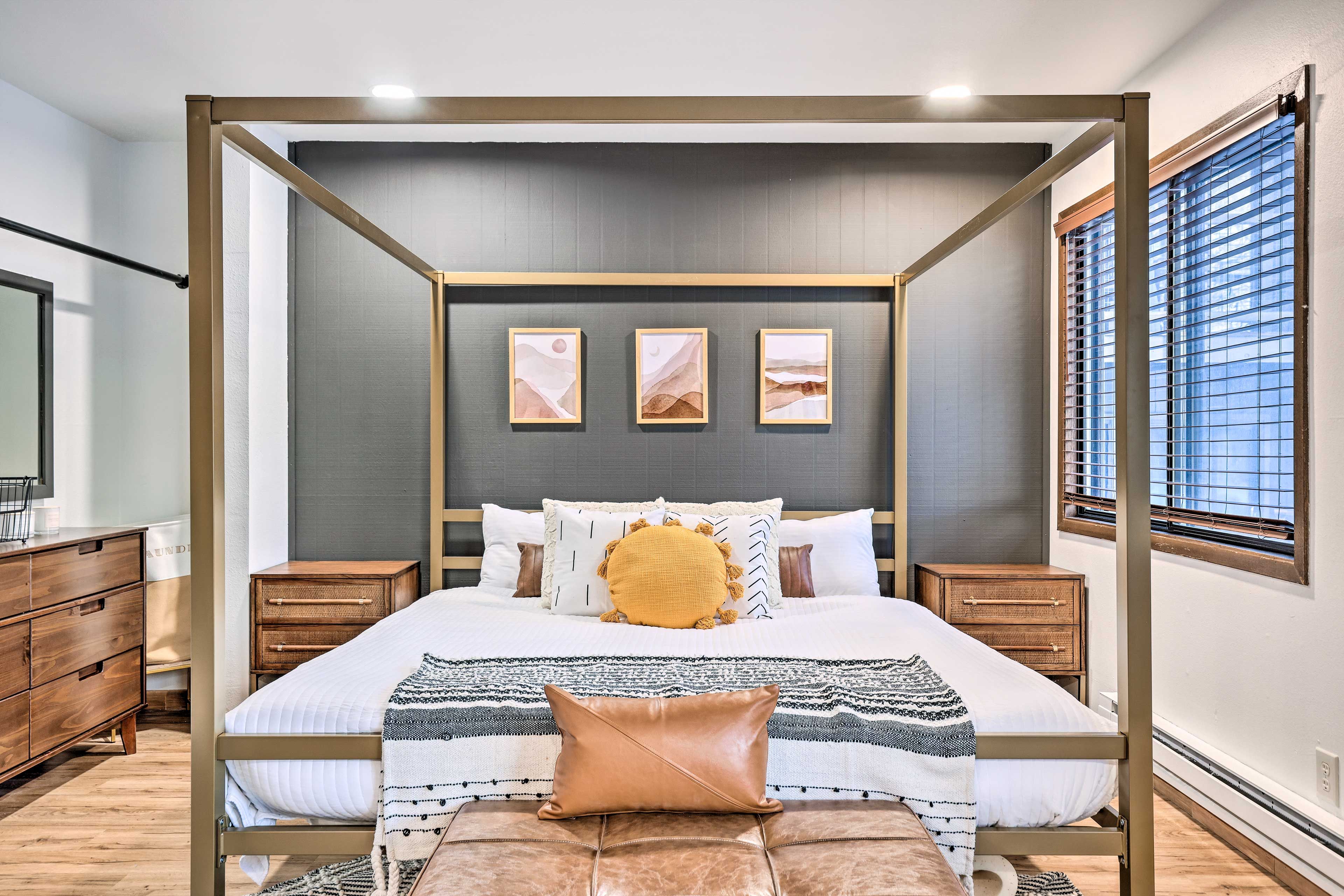 Studio | Linens Provided