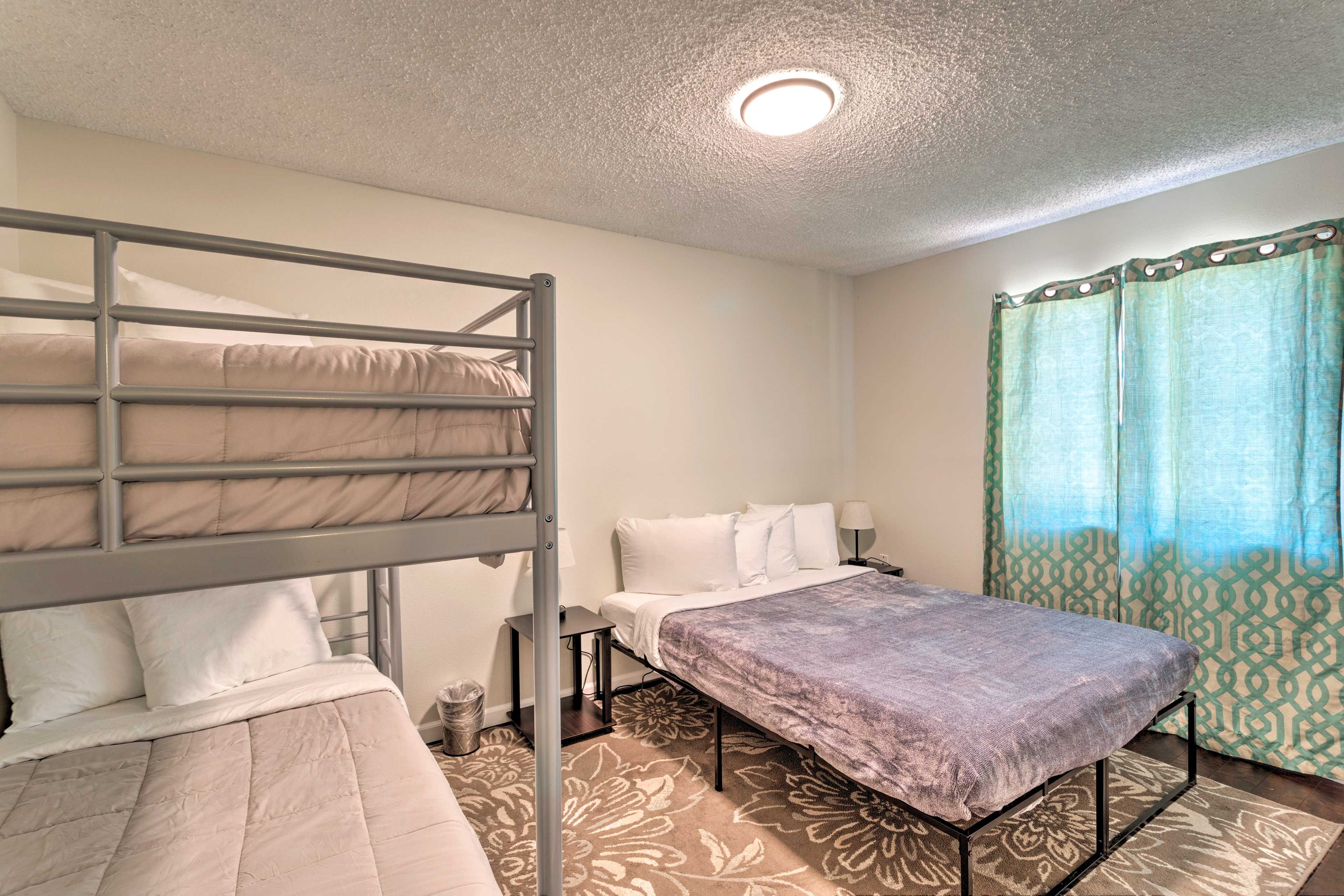 Bedroom 3 | Queen Bed | Twin Bunk Bed