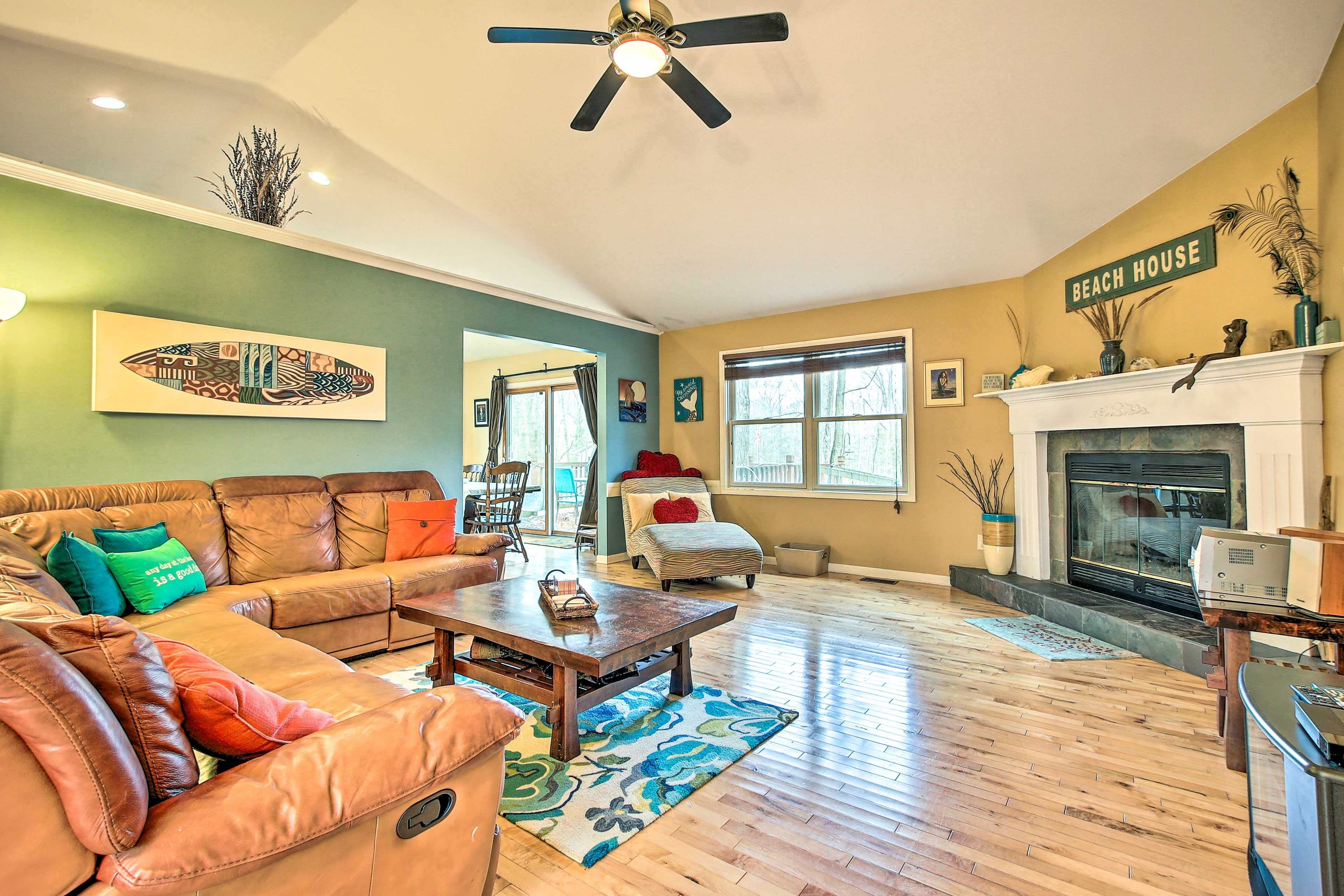 Mears Vacation Rental | 3BR | 2BA | 3,000 Sq Ft | Stairs Required to Access