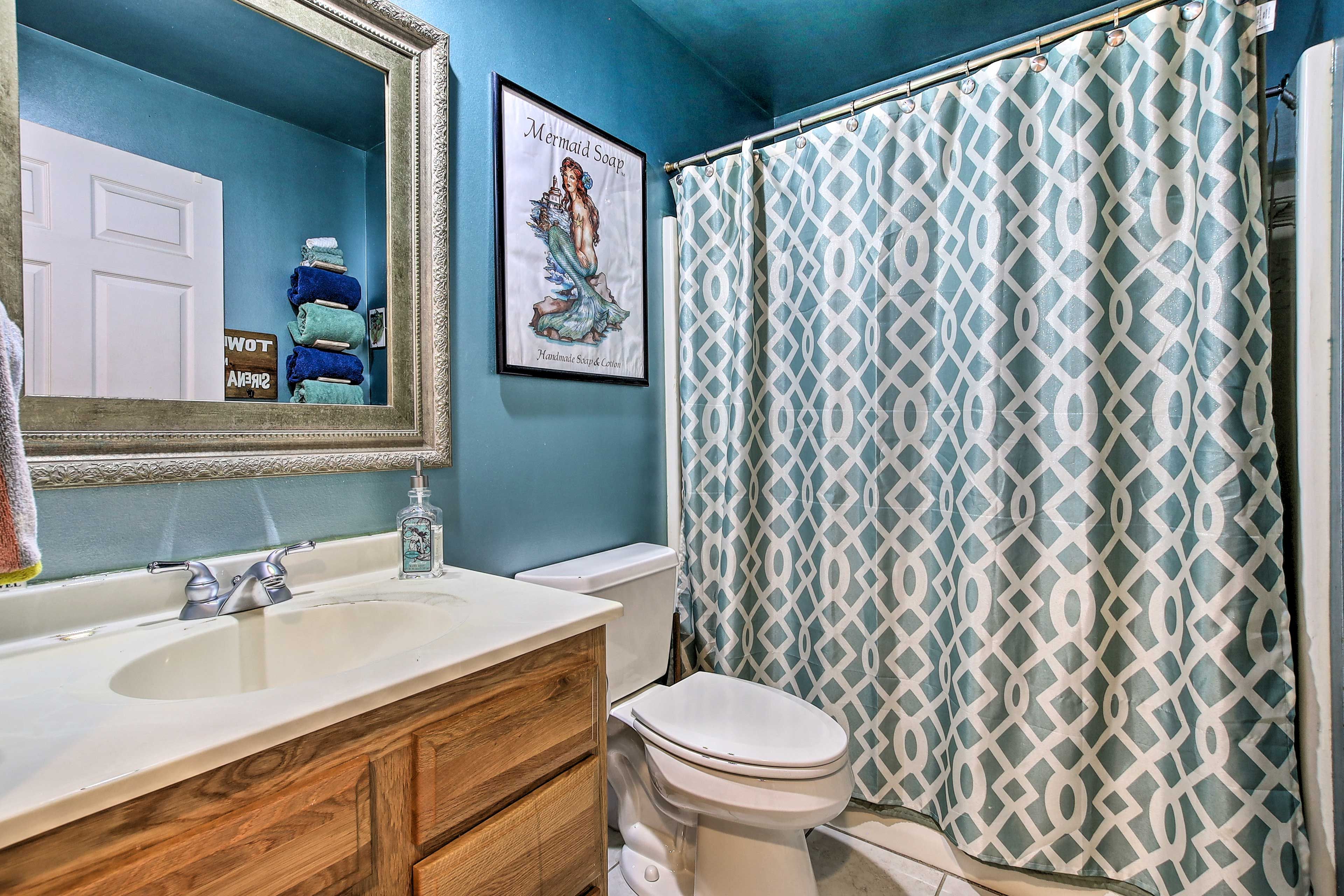Bathroom | Shower/Tub Combo