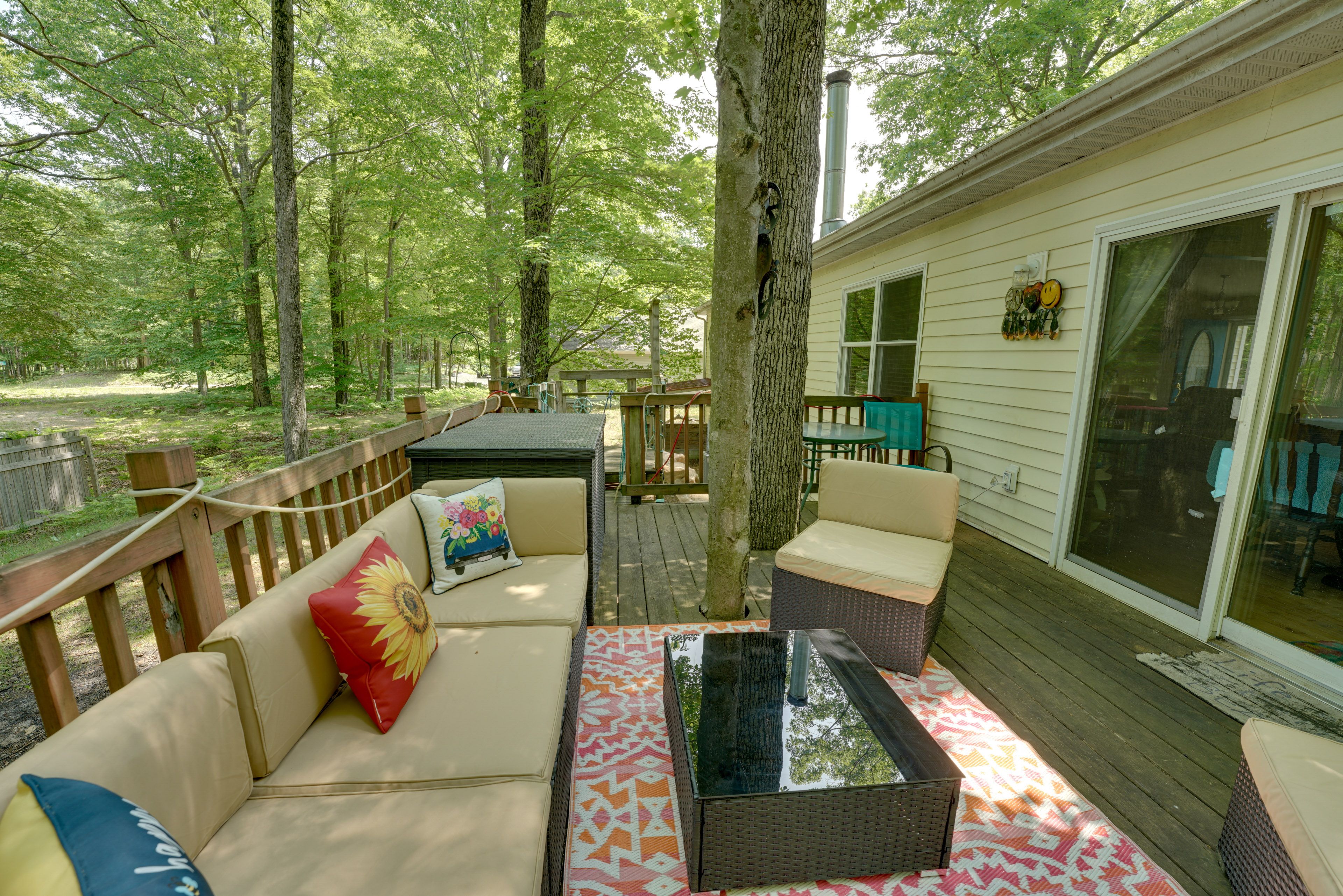 Private Deck