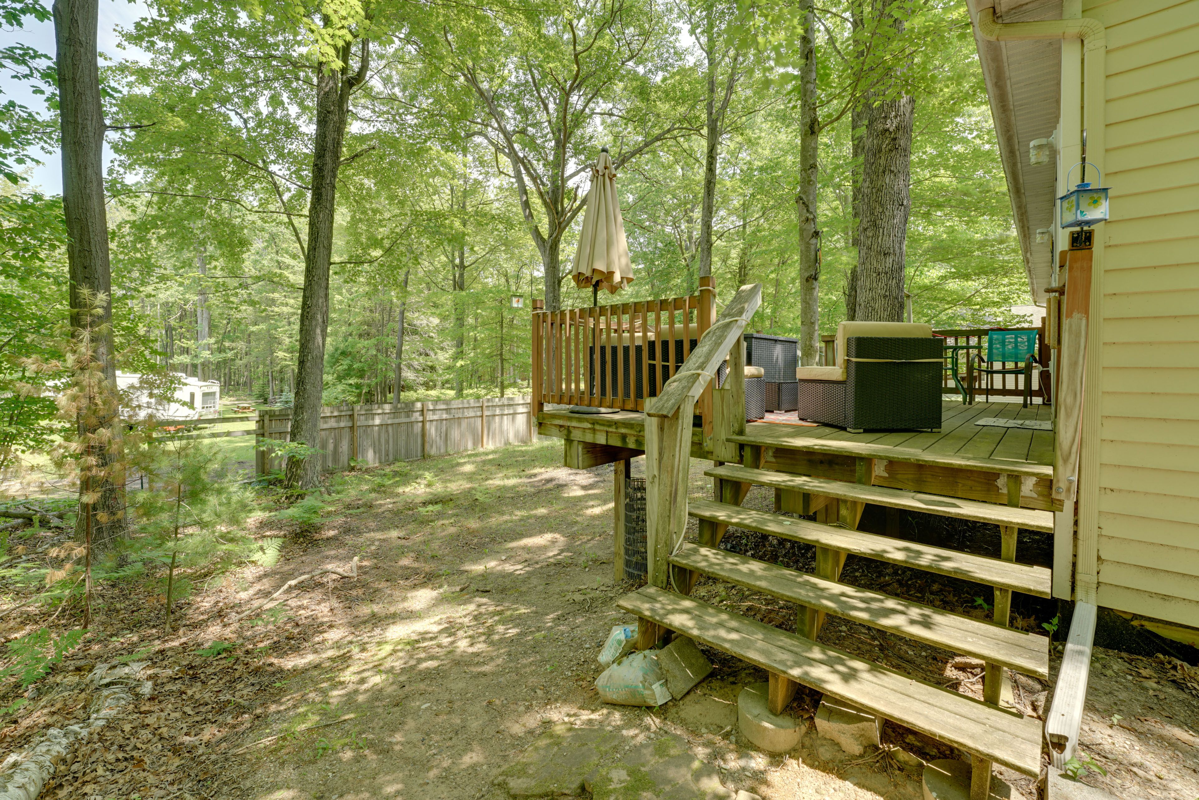 Private Deck