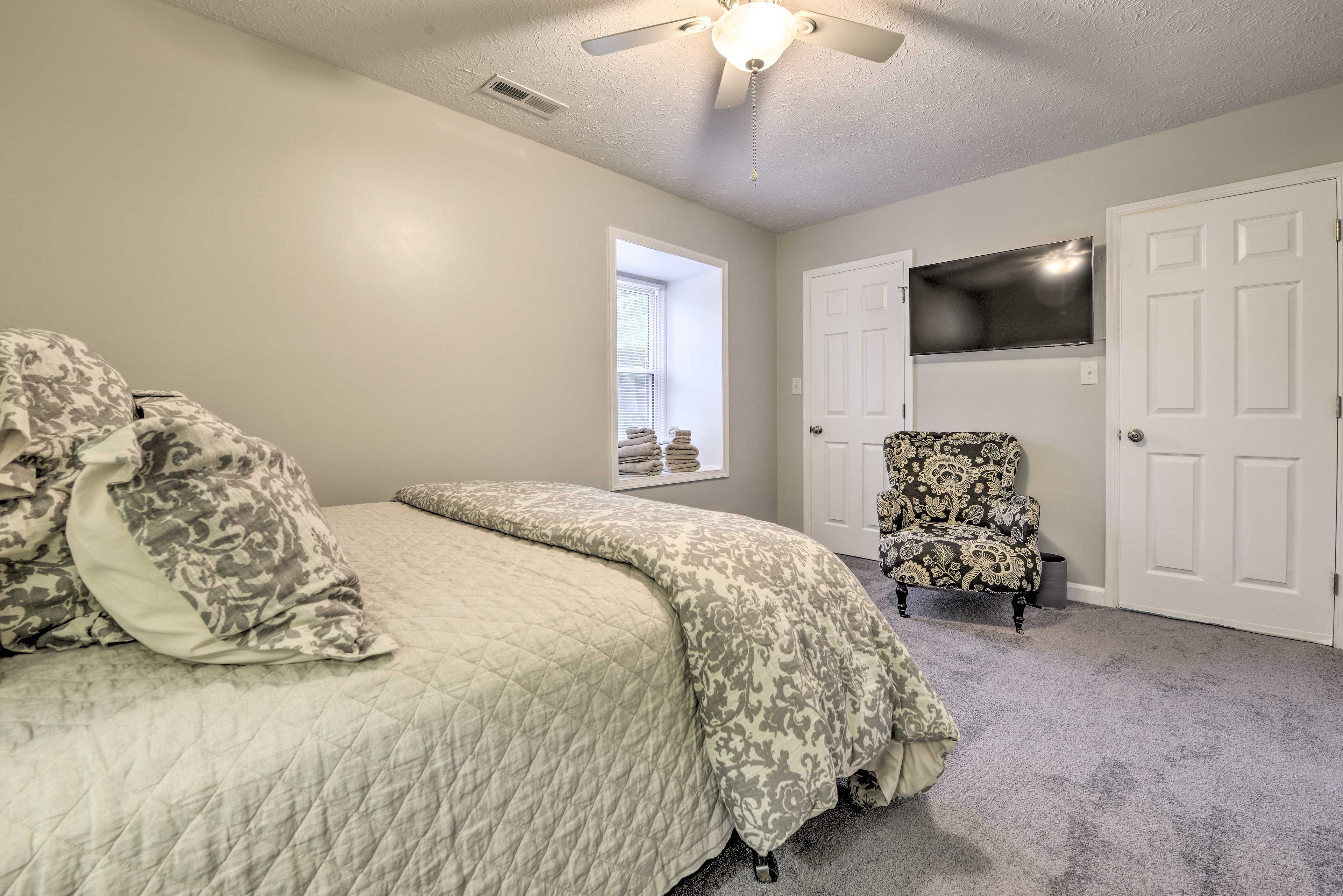 Bedroom 2 | Smart TV