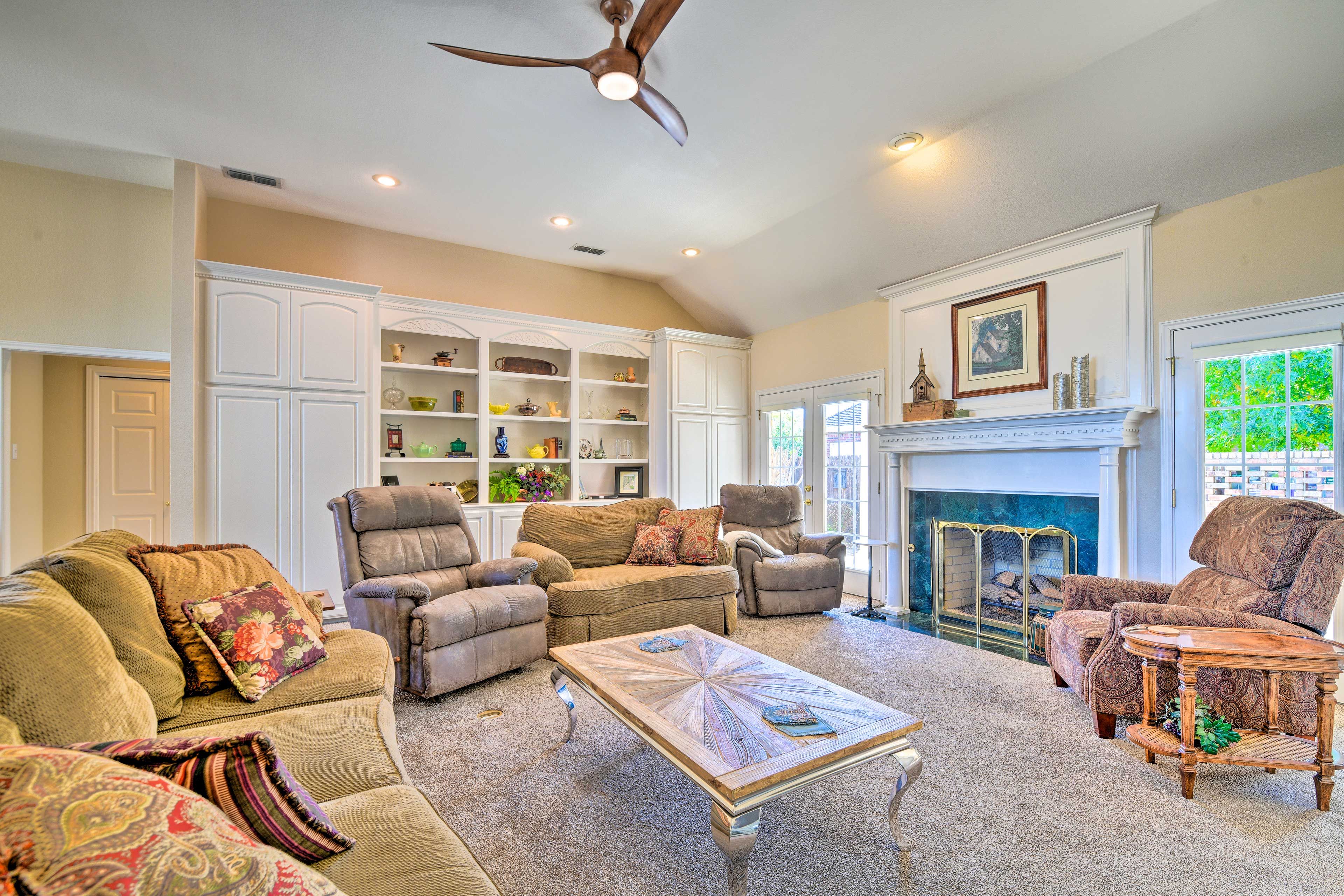 Living Room | Free WiFi