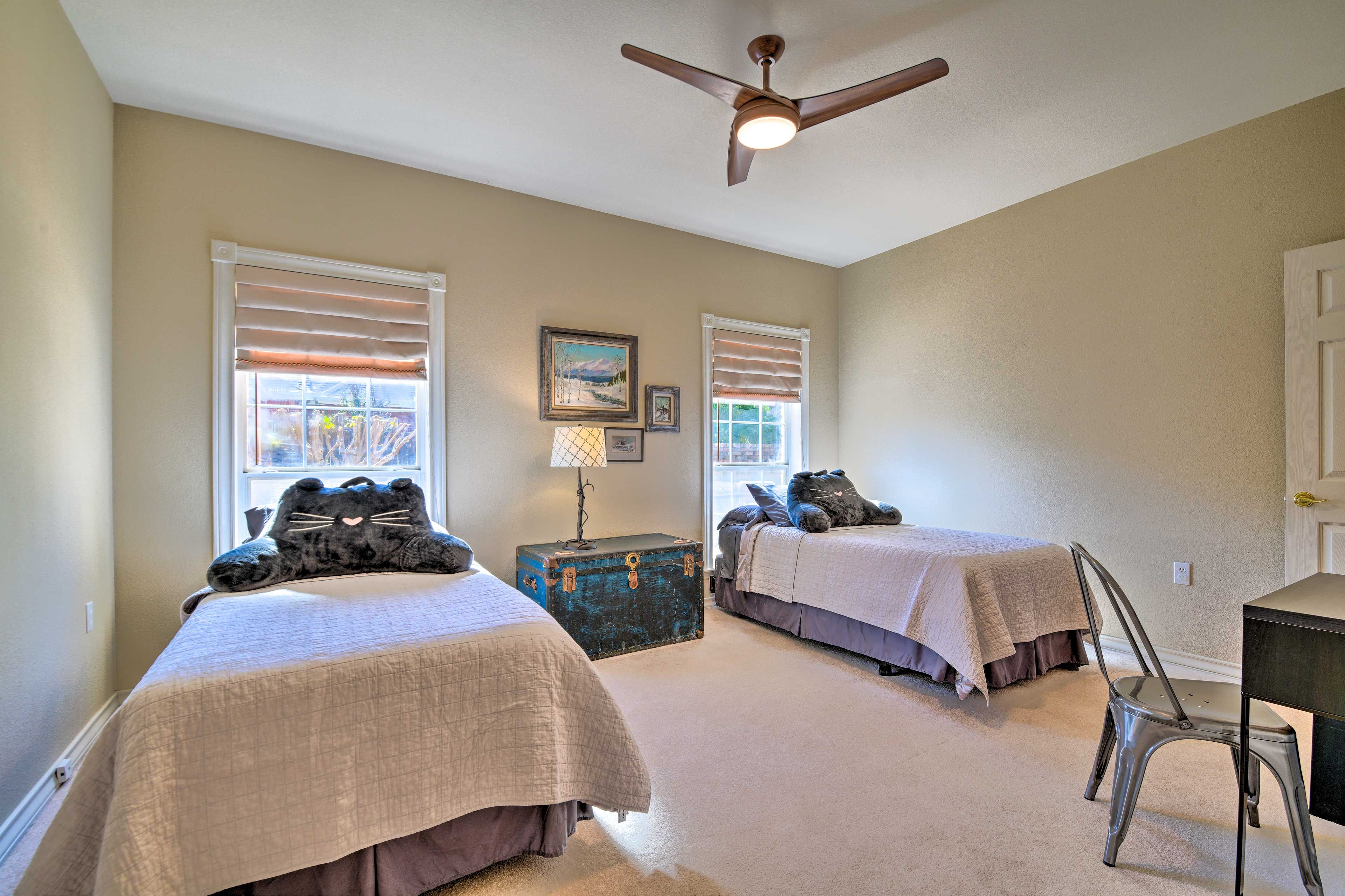 Bedroom 3 | 2 Twin Beds