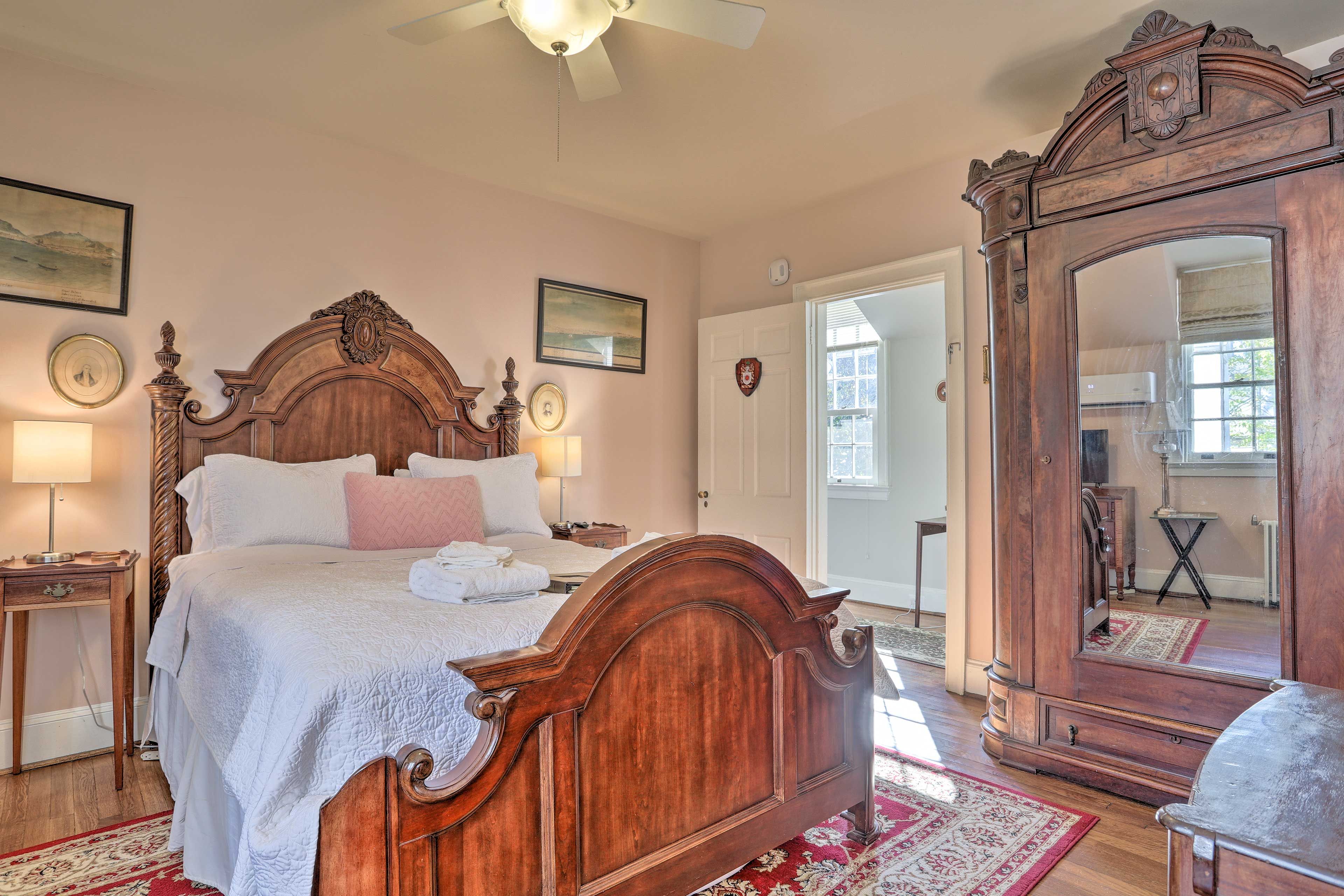 Bedroom 1 | Smart TV | Linens Provided