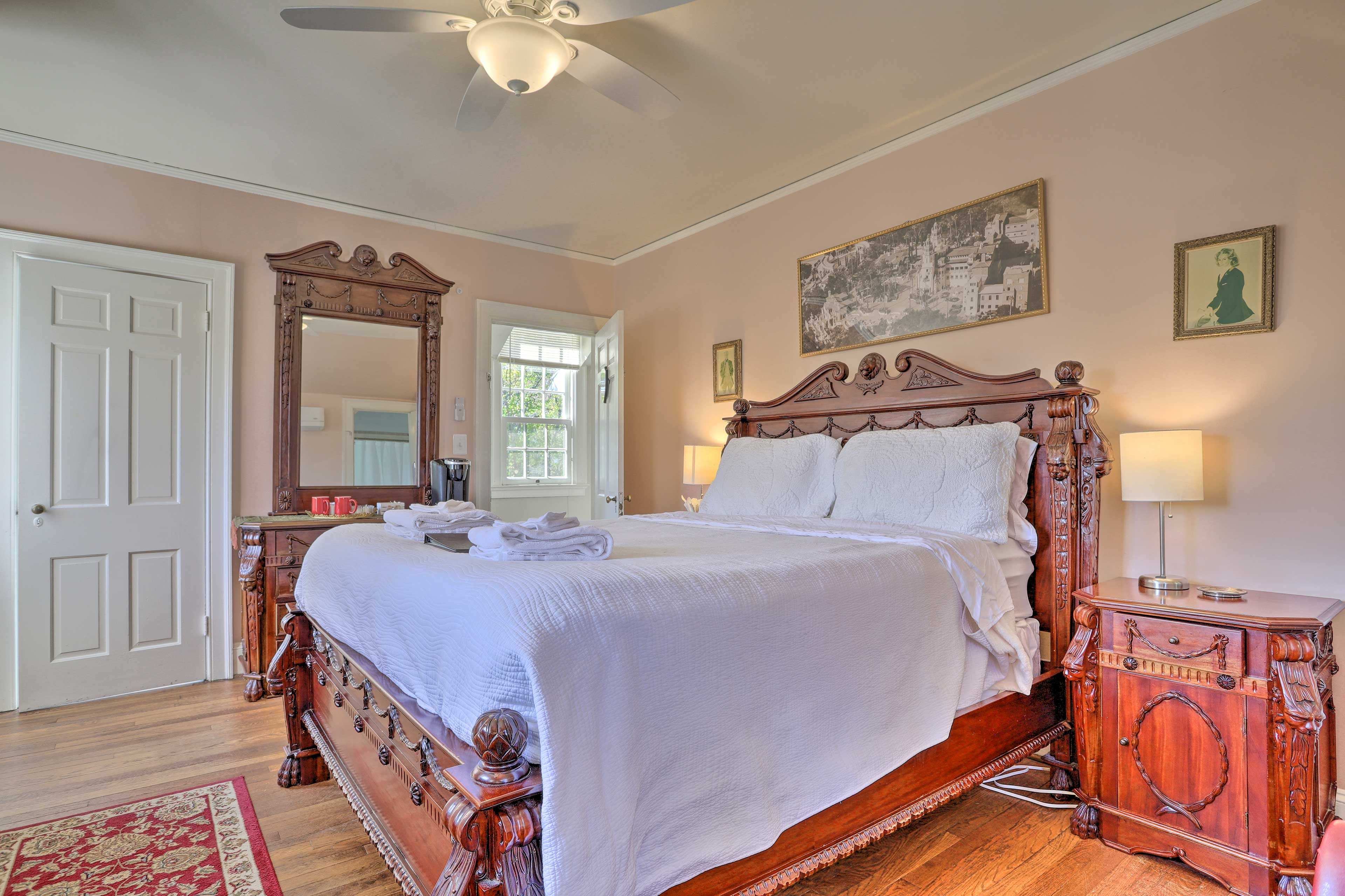 Bedroom 2 | Queen Bed | 2nd Floor