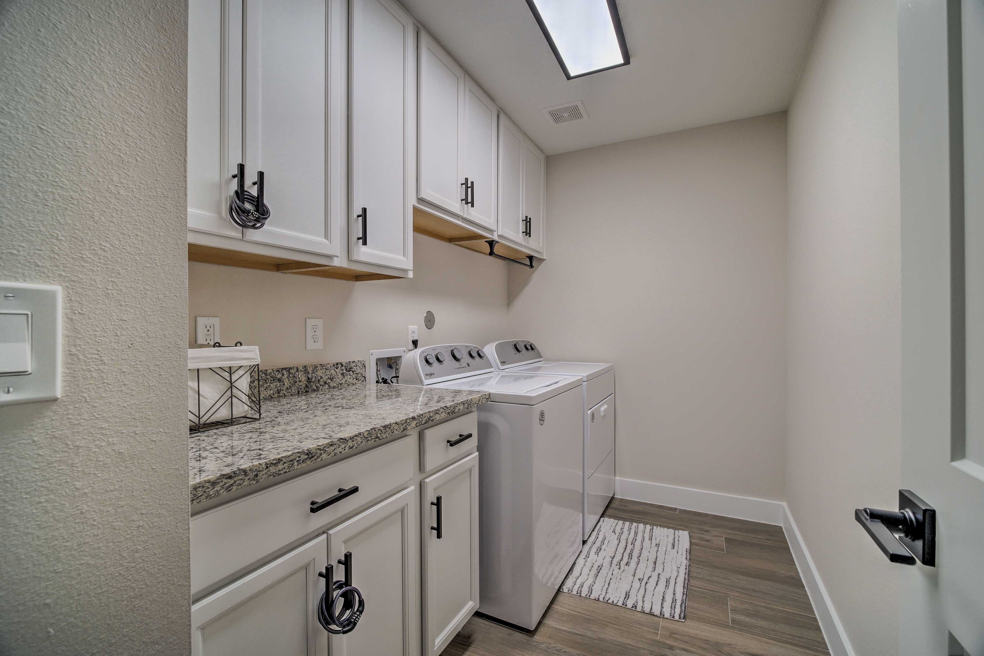 Laundry Room | Washer/Dryer