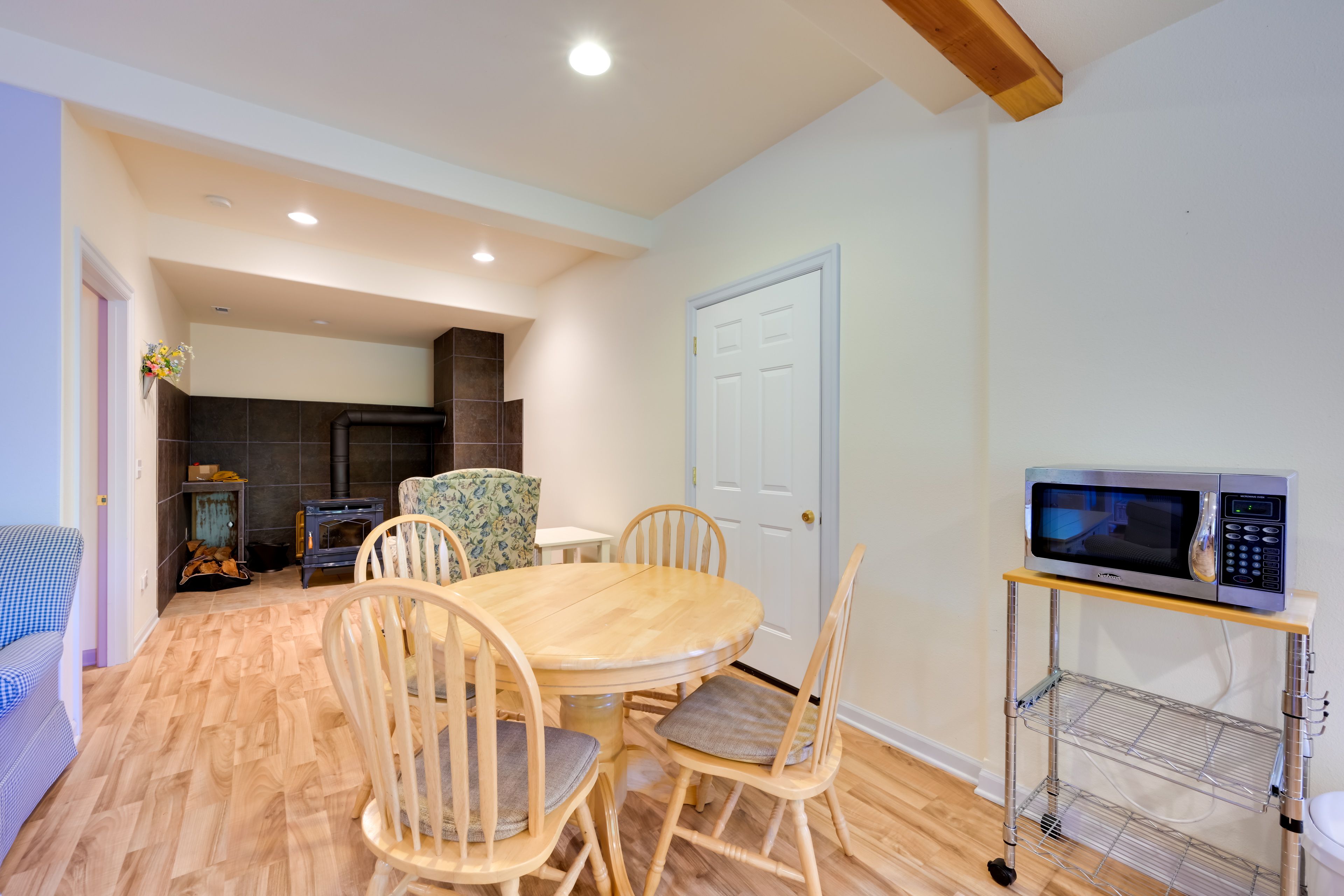 Lower-Level Dining Area