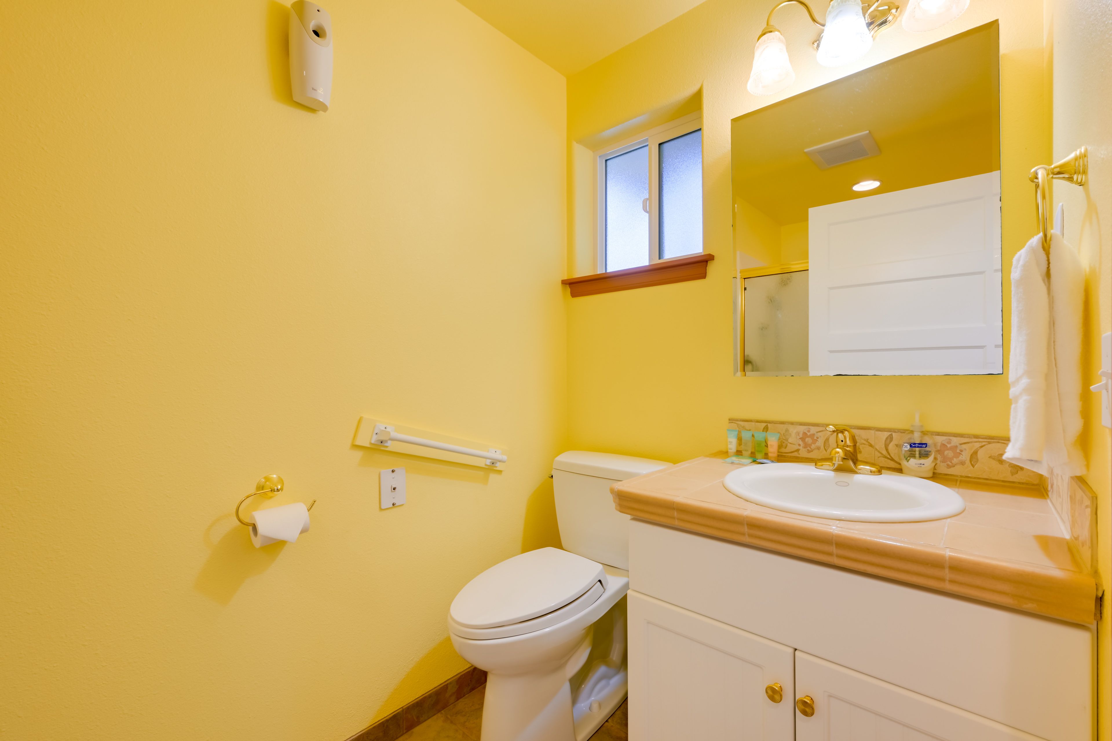 Full Bathroom | Lower Level