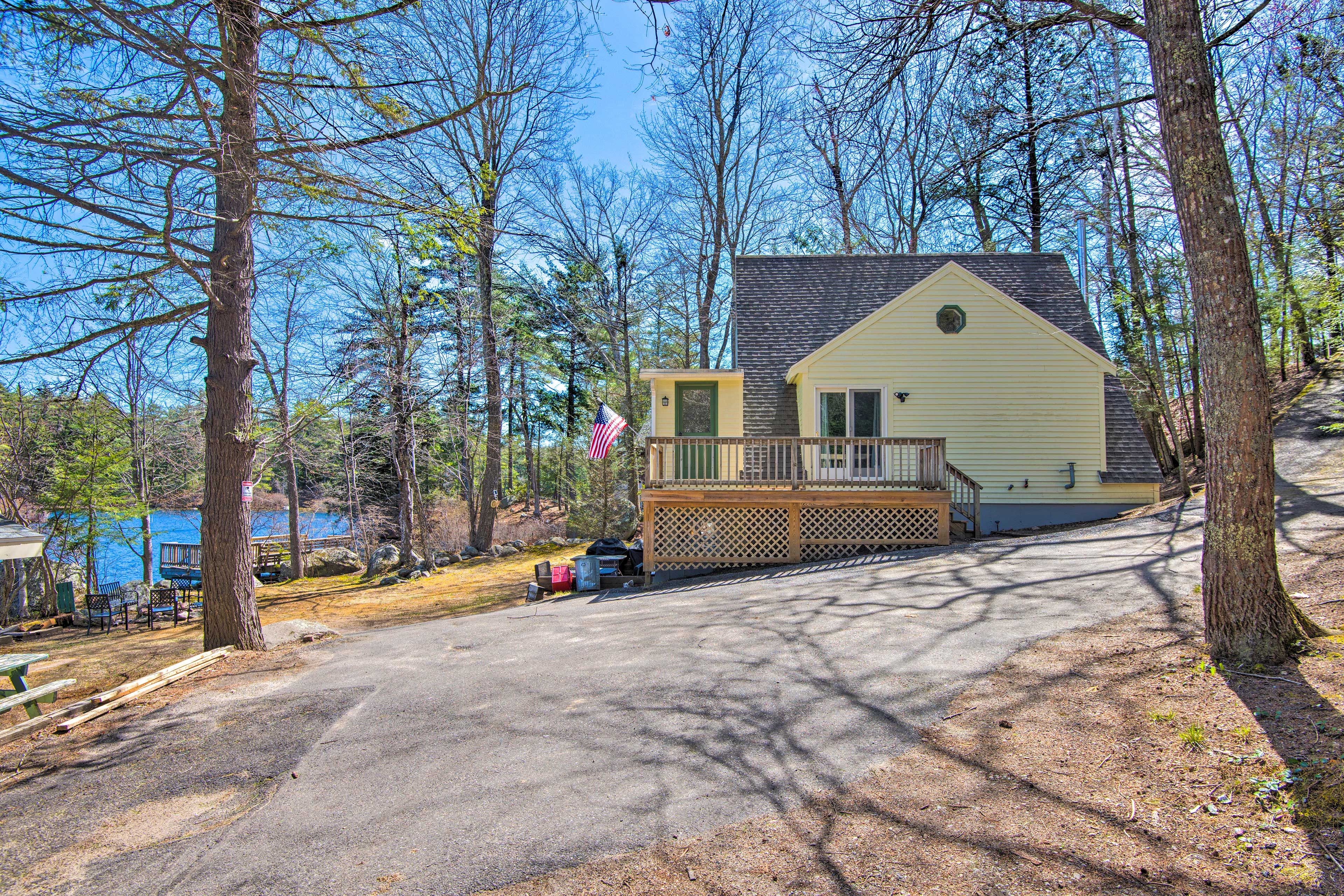Parking | Driveway (3 Vehicles)