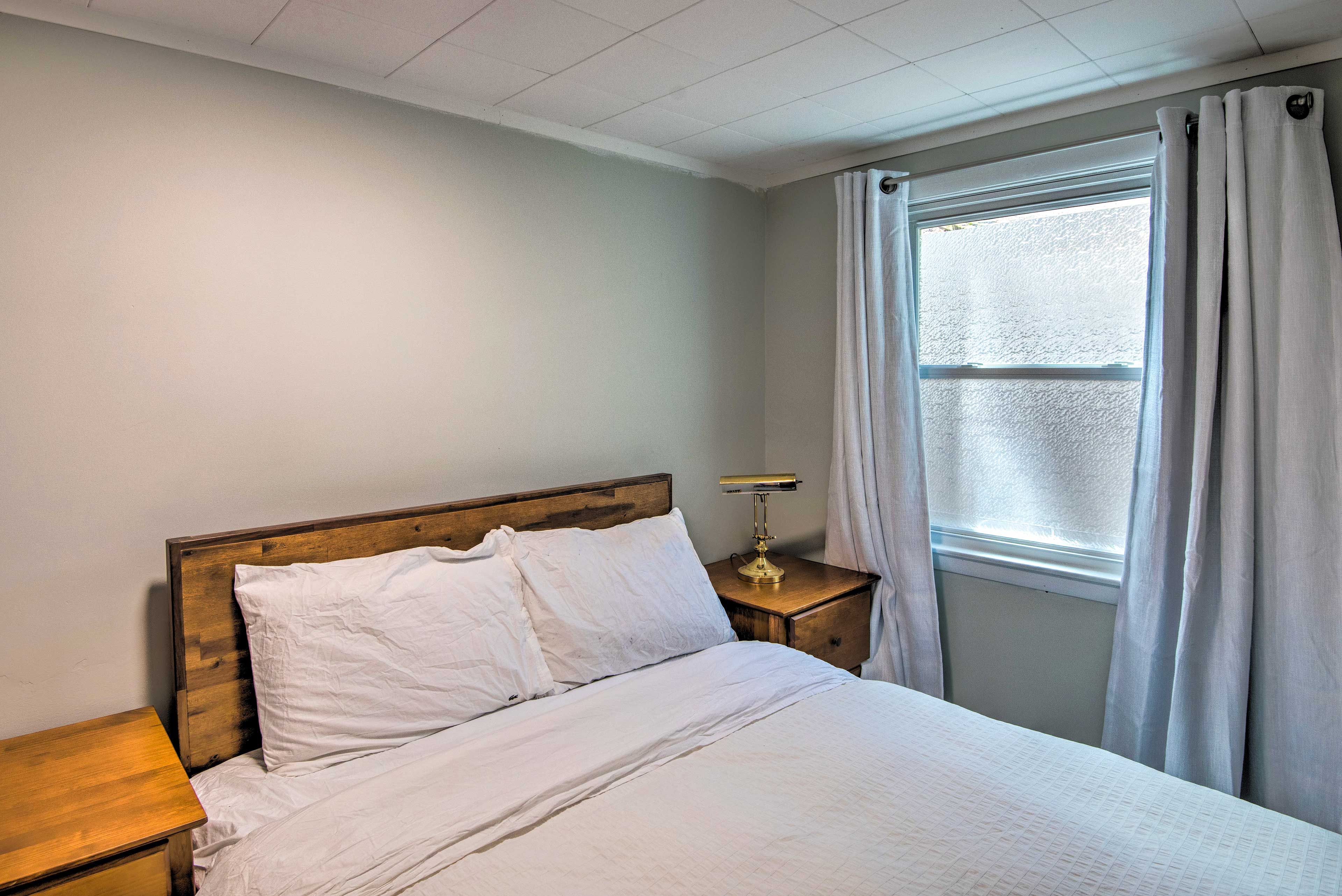 Bedroom 1 | Full Bed | 2nd Floor