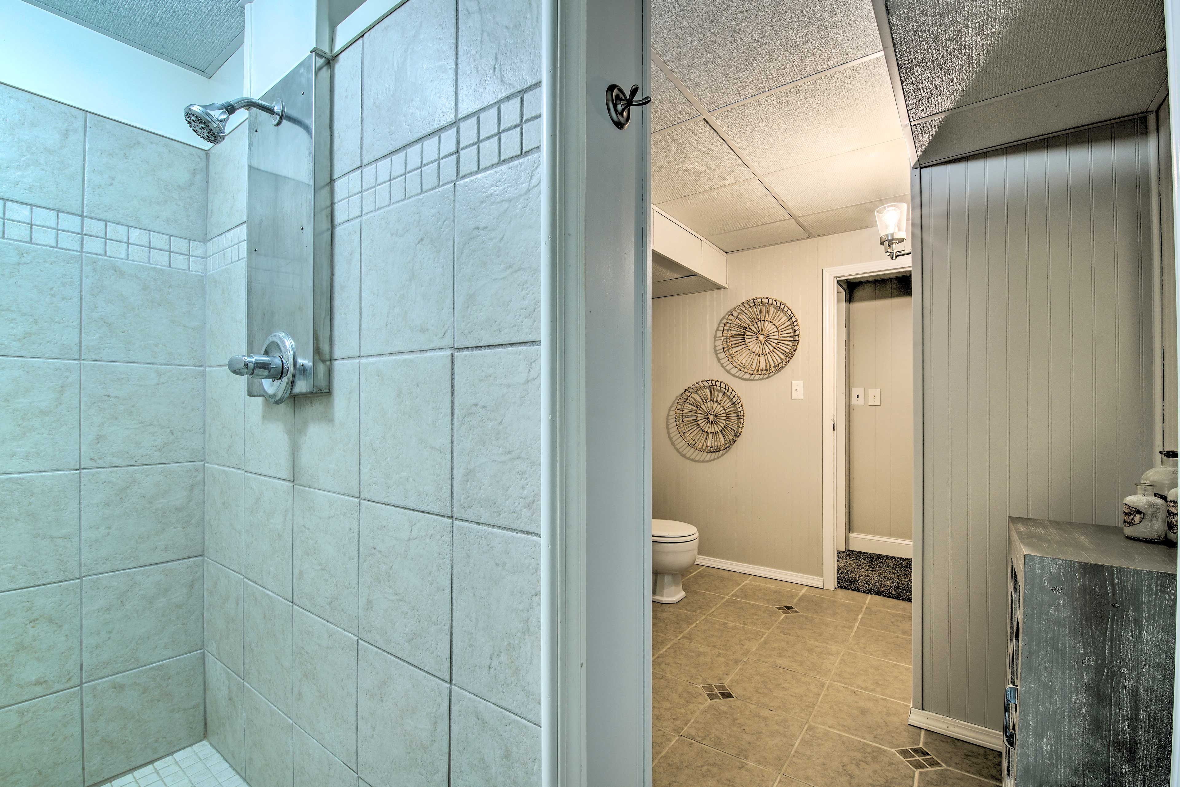 Full Bathroom