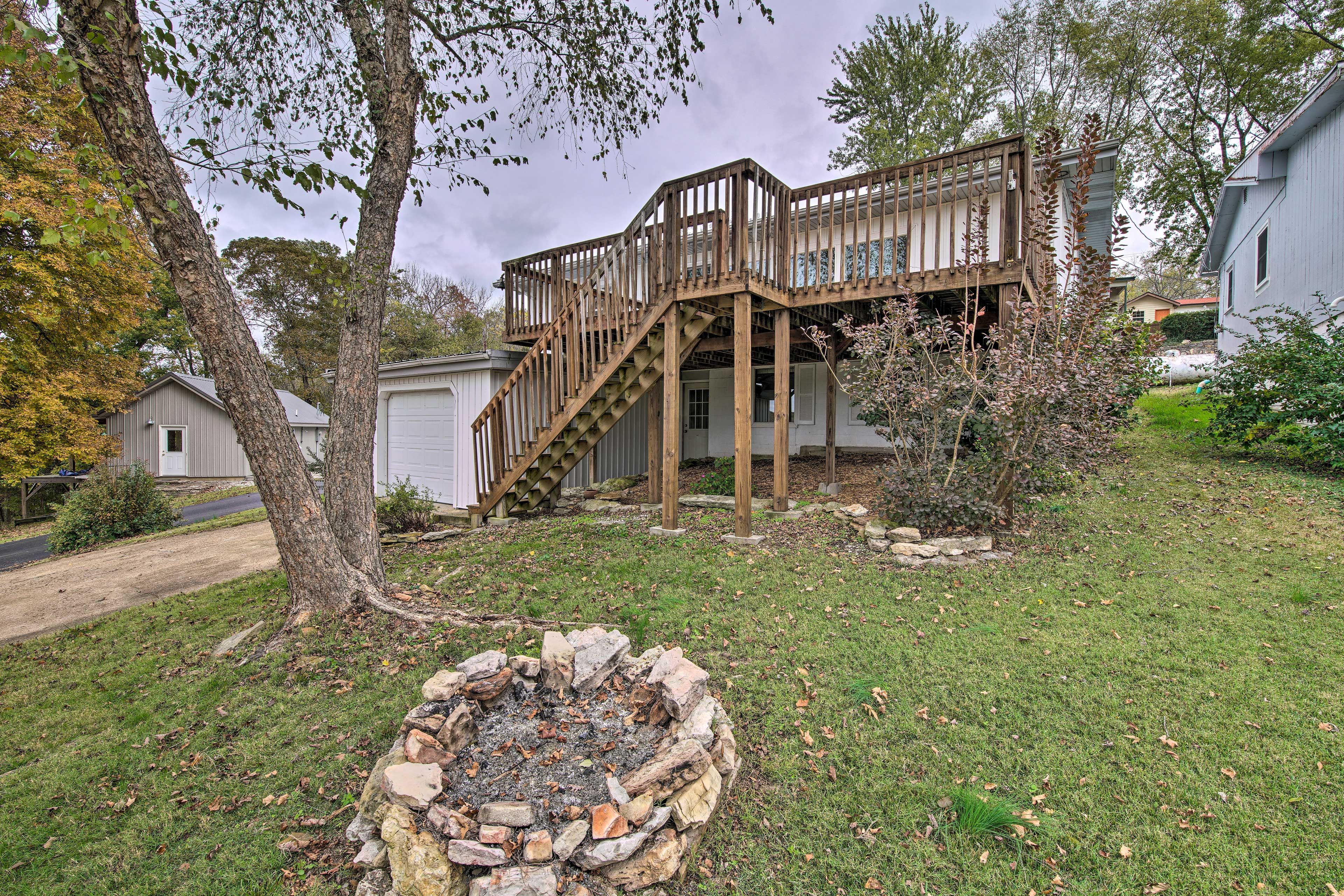 Home Exterior & Back Yard