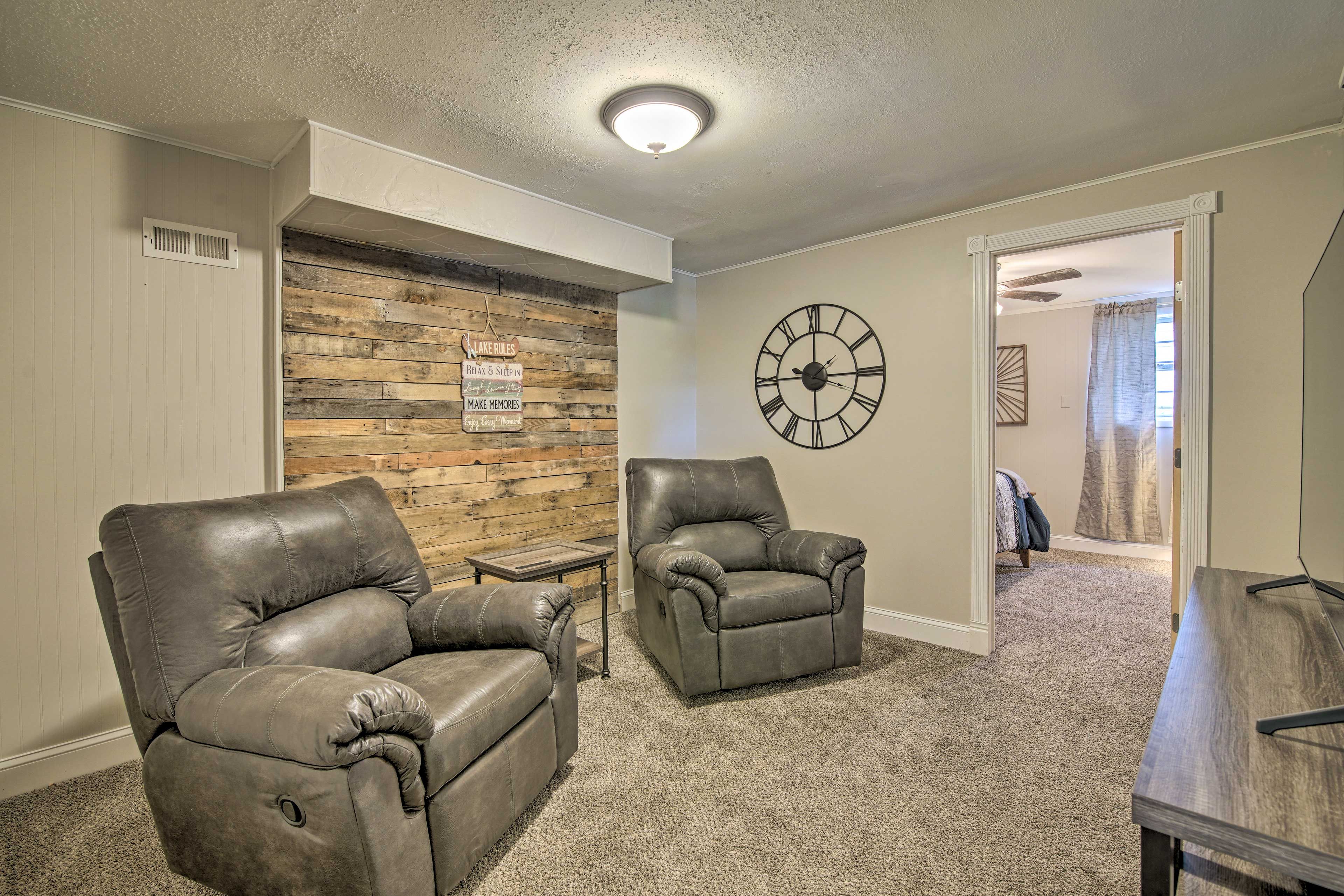 Living Area | Lower Level