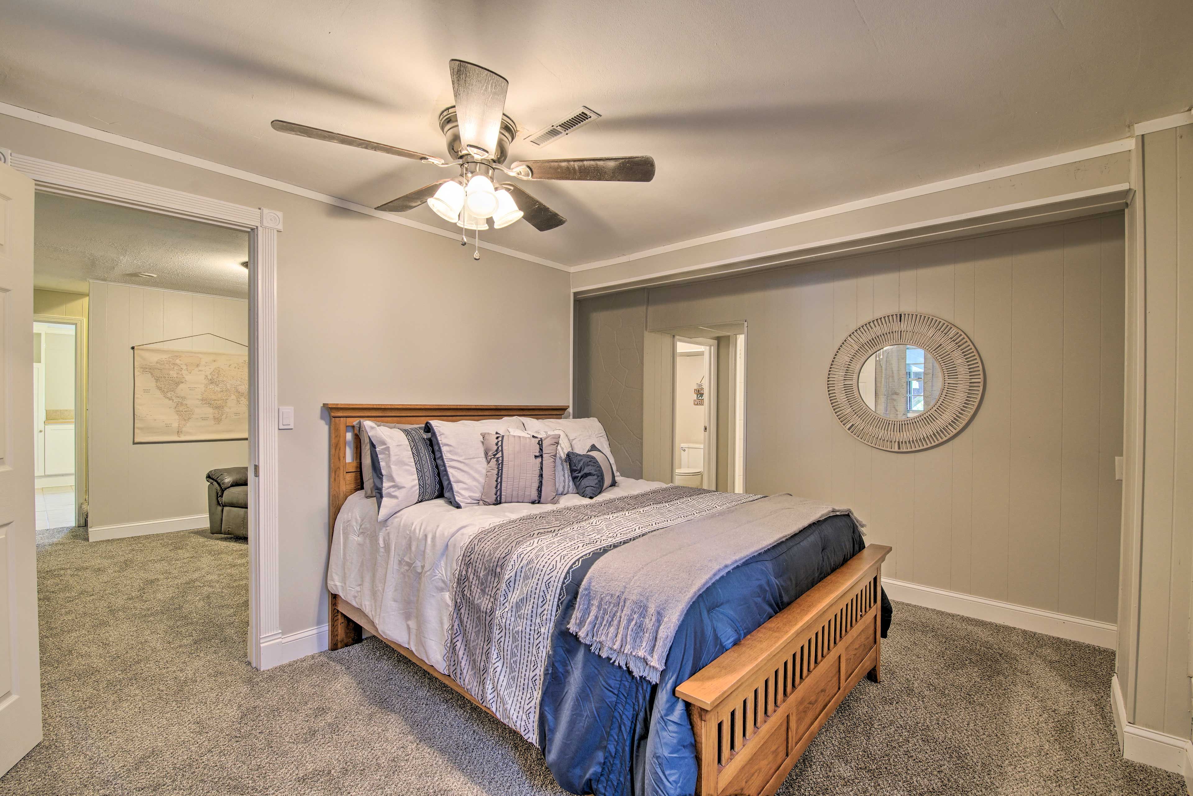 Bedroom 3 | Queen Bed | Lower Level